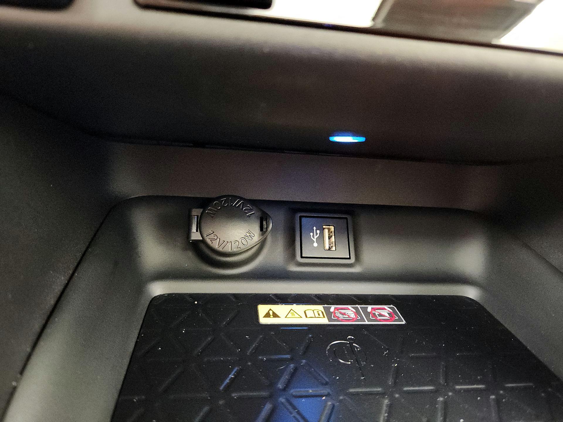 Thumbnail: 2024 Toyota RAV4 - 19