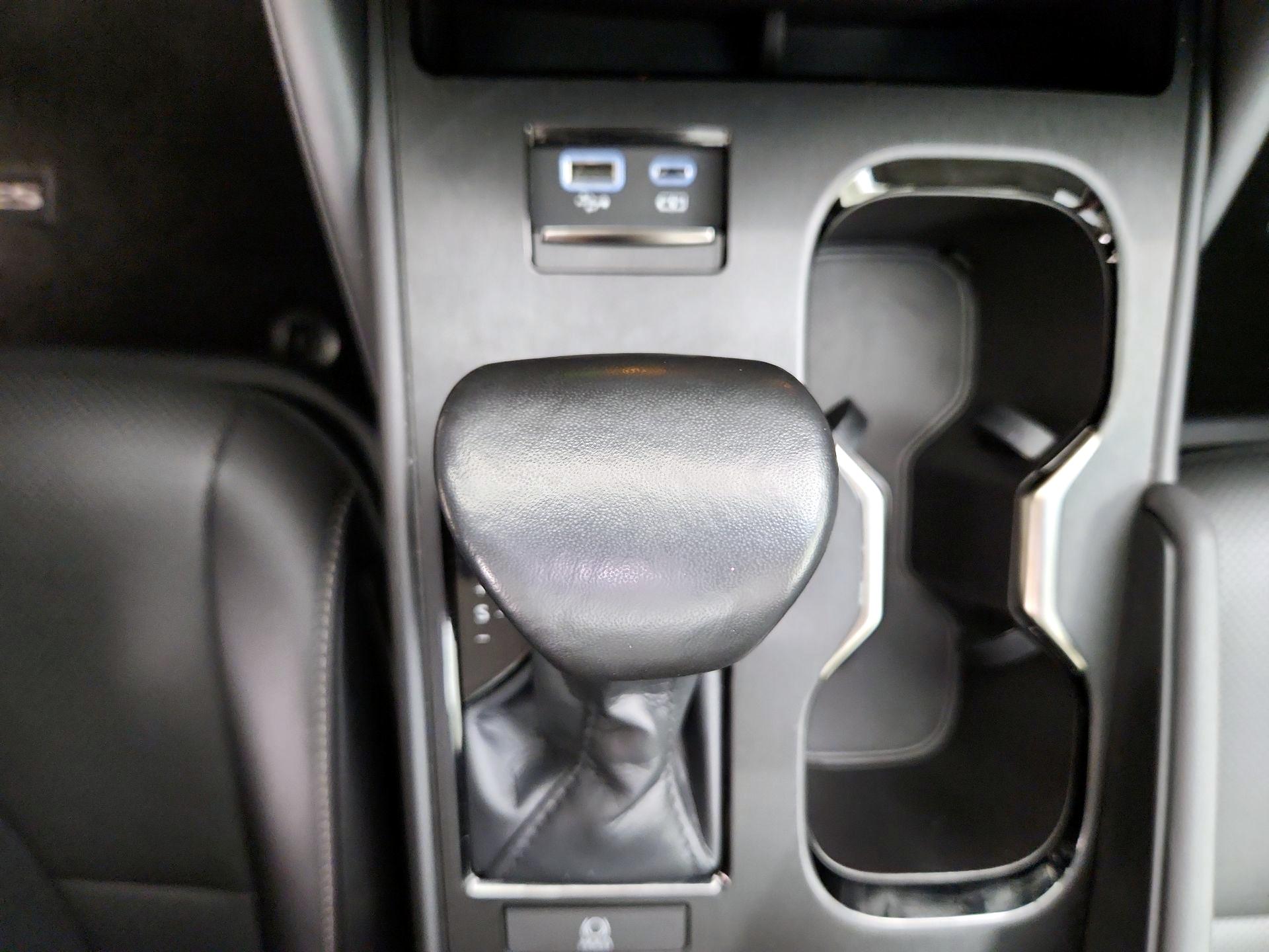 Thumbnail: 2024 Lexus ES - 18