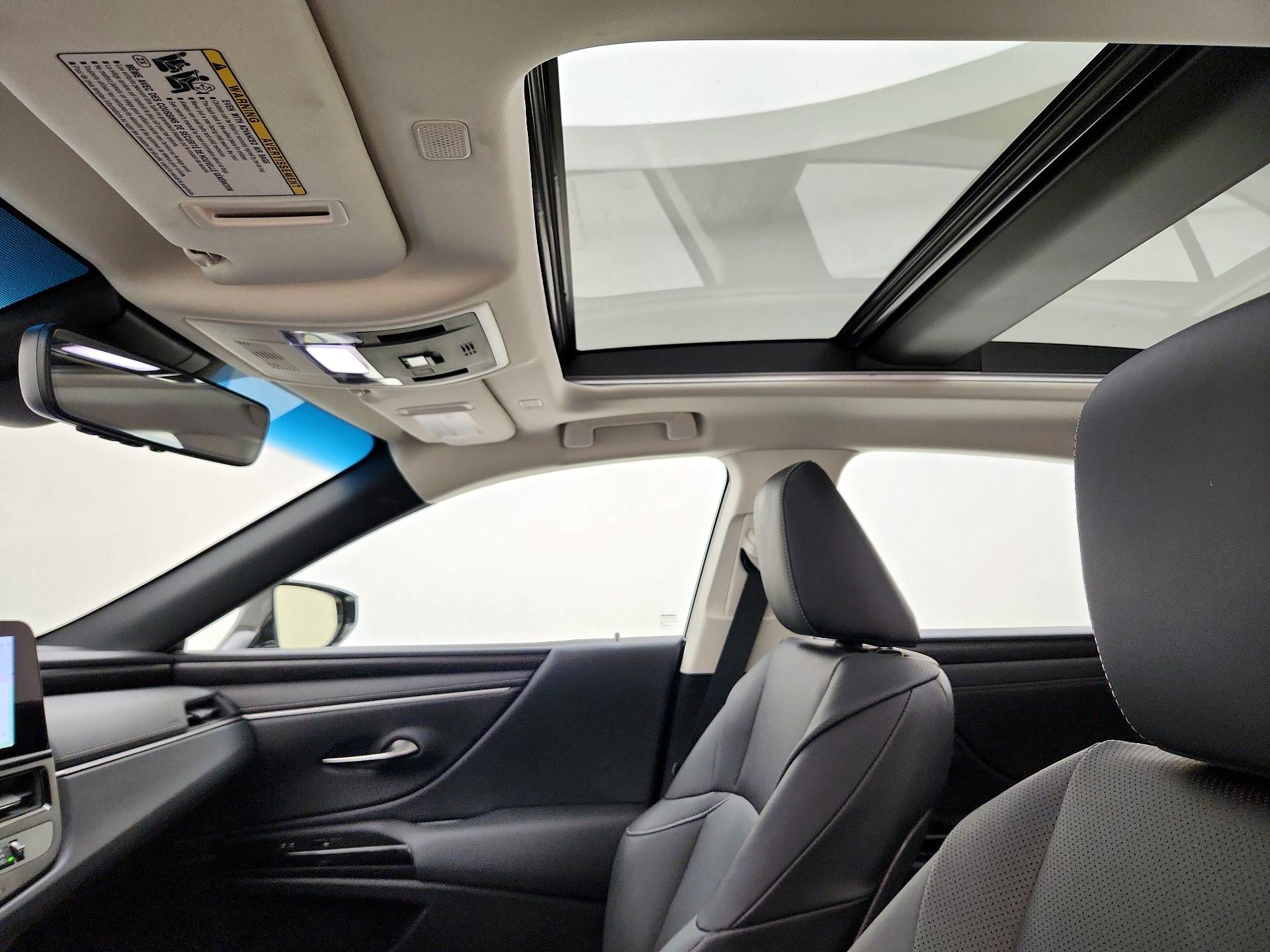 Thumbnail: 2024 Lexus ES - 20