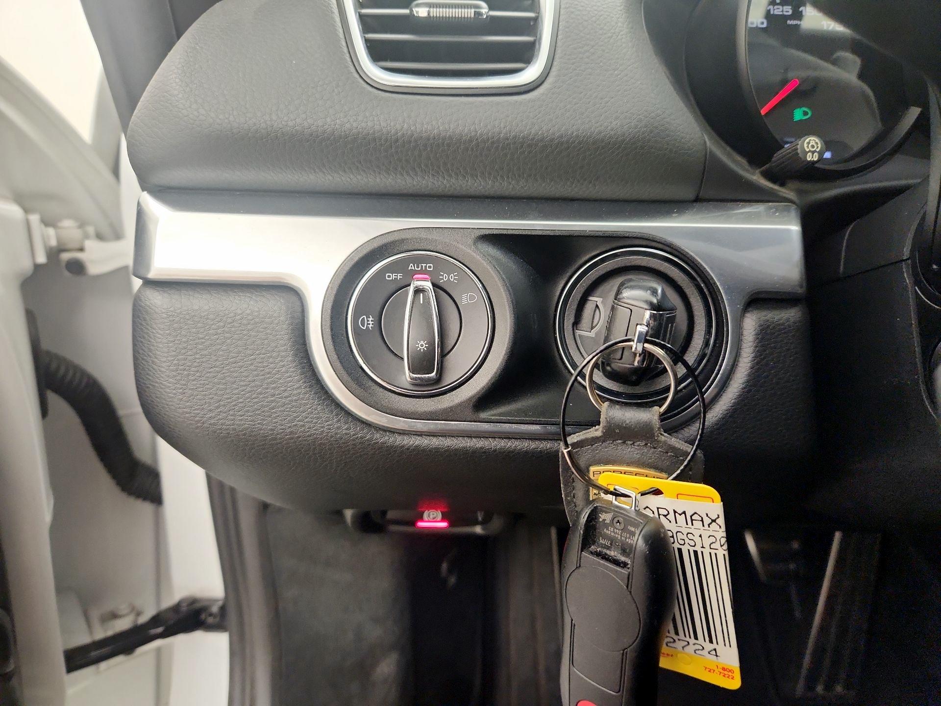 Thumbnail: 2016 Porsche Boxster - 13