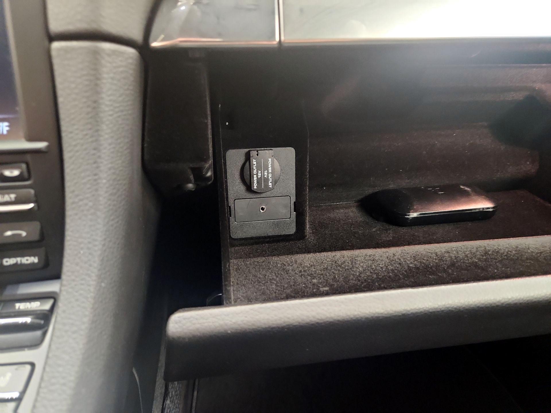 Thumbnail: 2016 Porsche Boxster - 17