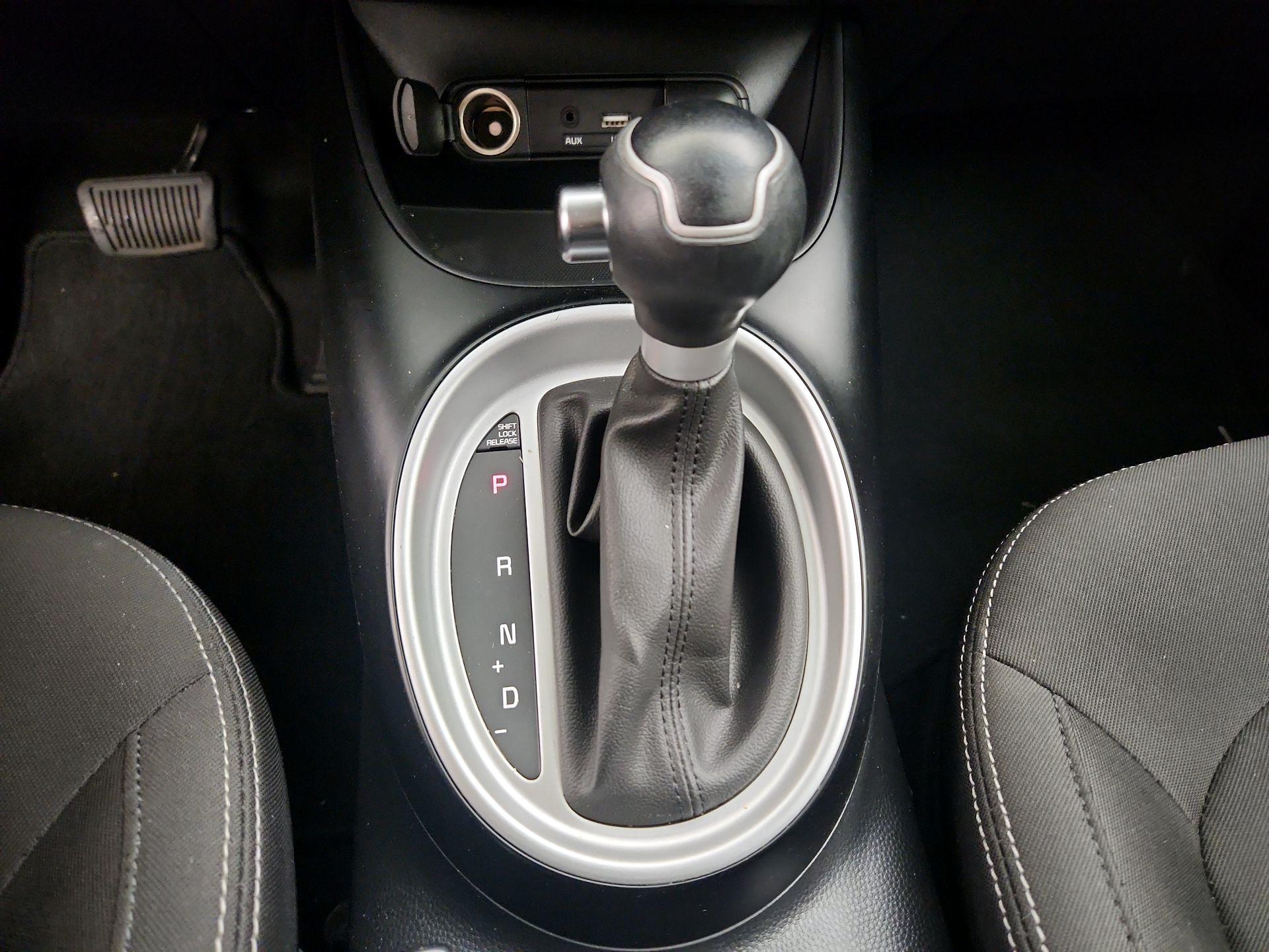 Thumbnail: 2016 Kia Soul - 16