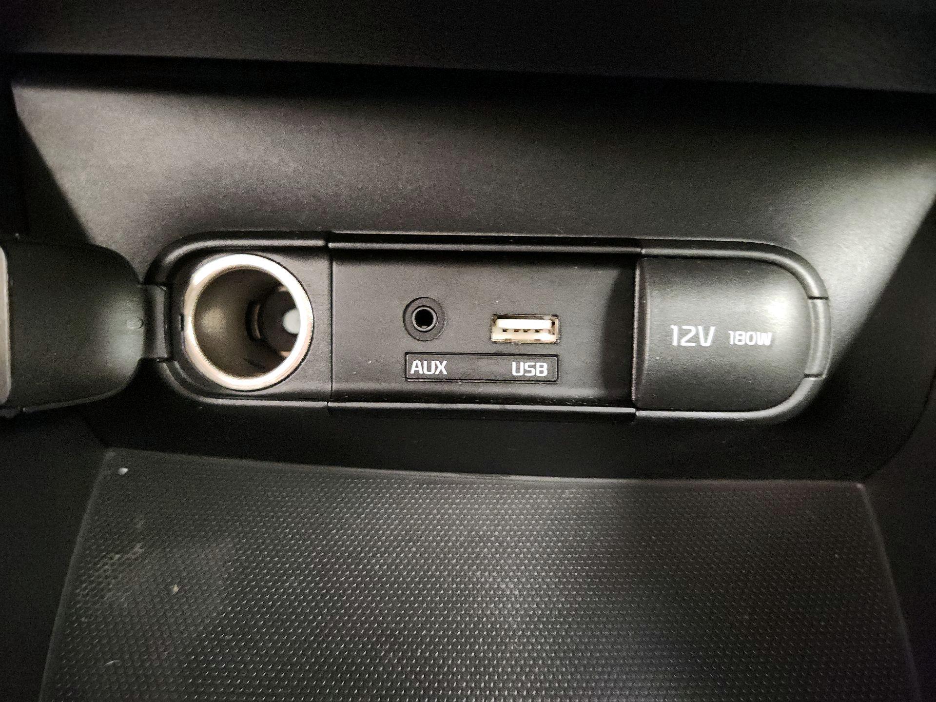 Thumbnail: 2016 Kia Soul - 17