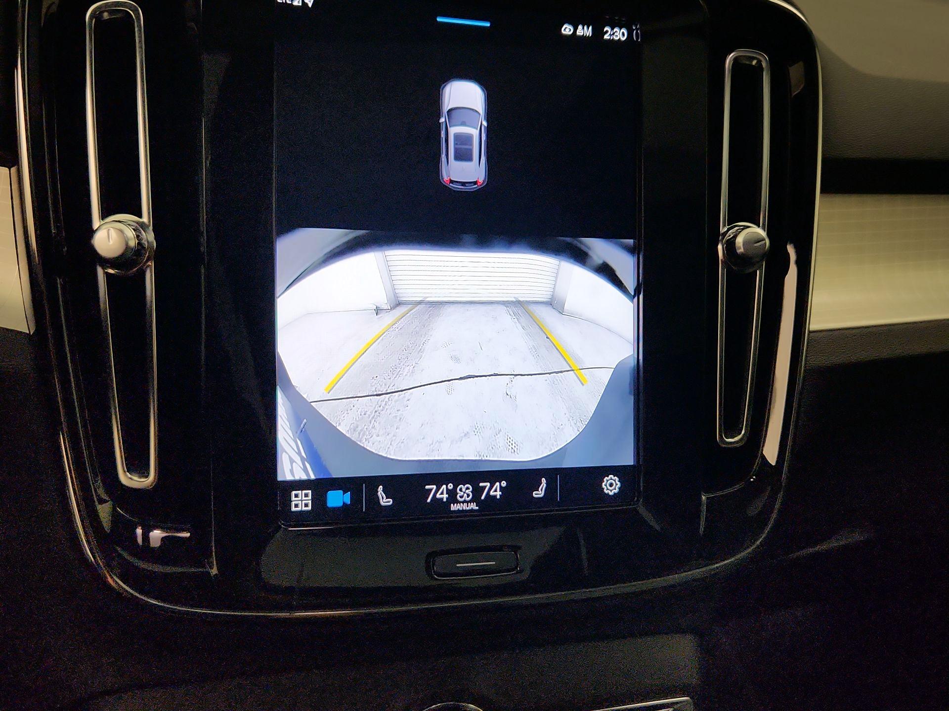 Thumbnail: 2024 Volvo XC40 - 15