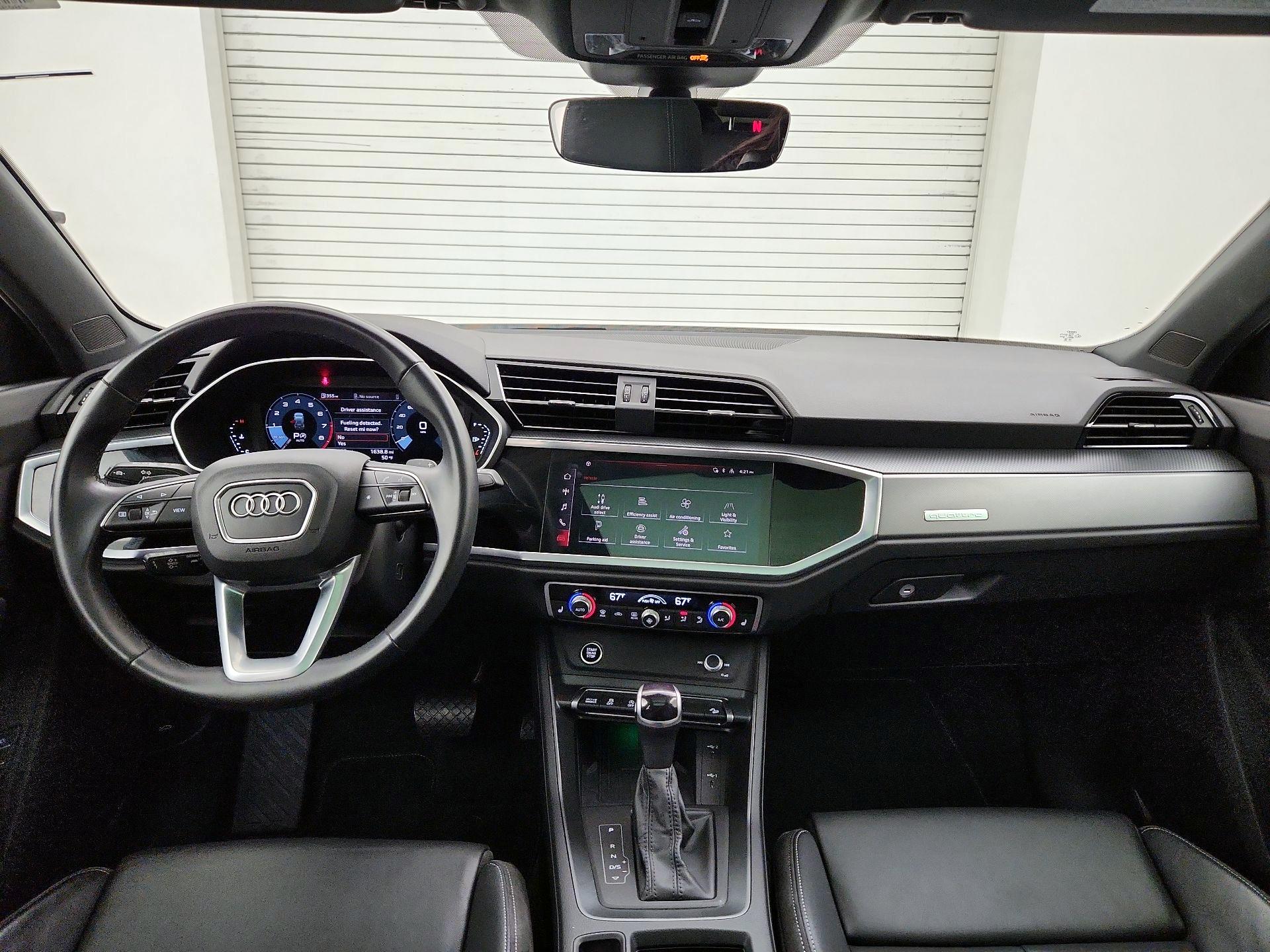 Thumbnail: 2023 Audi Q3 - 9