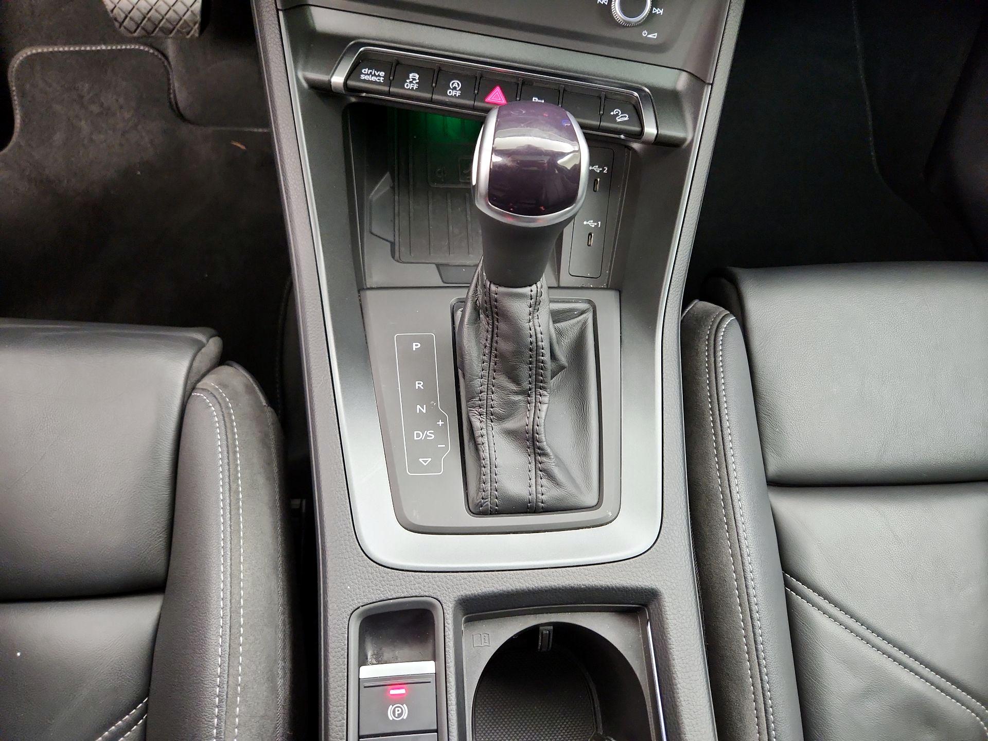 Thumbnail: 2023 Audi Q3 - 17