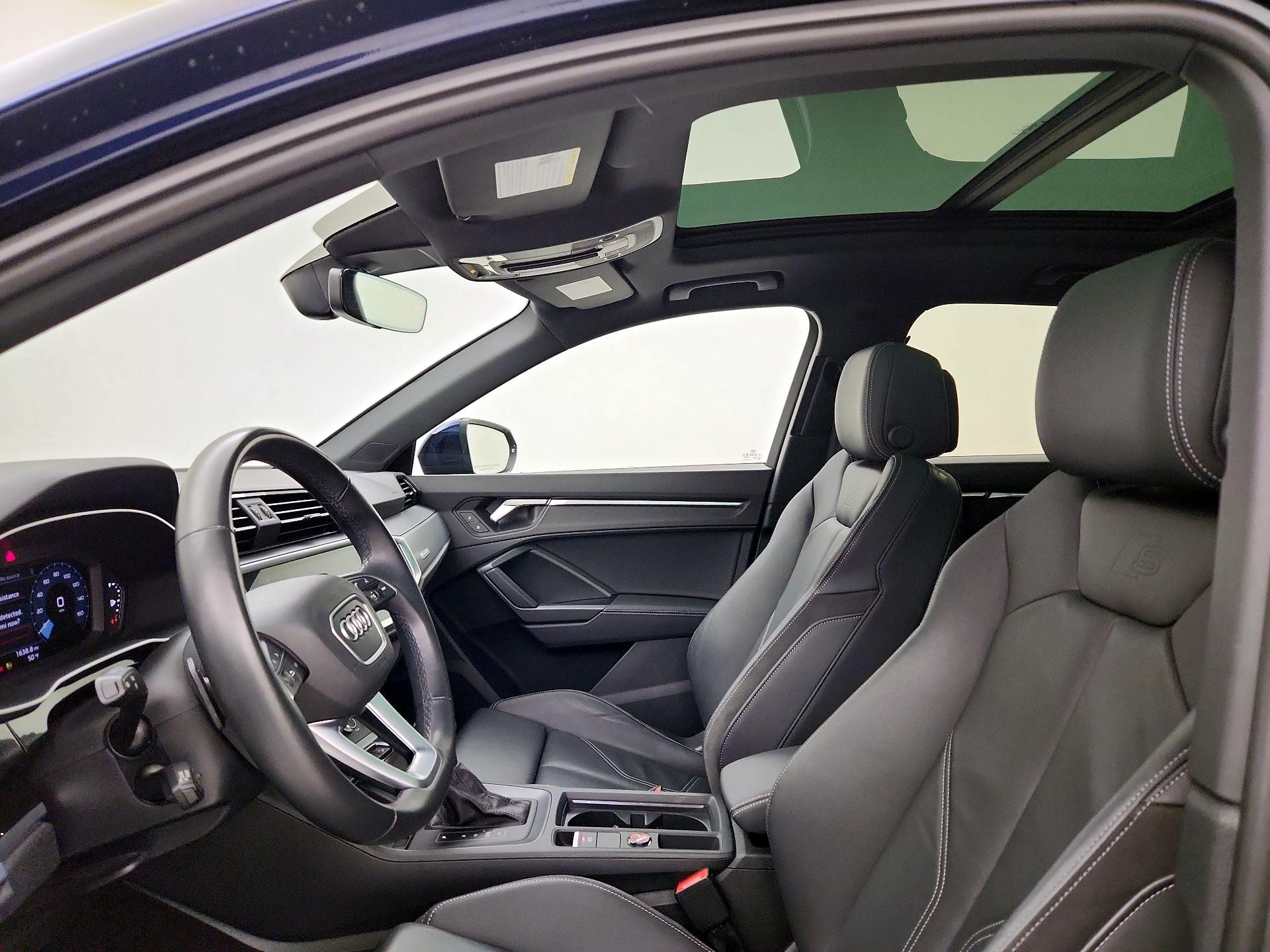 Thumbnail: 2023 Audi Q3 - 19