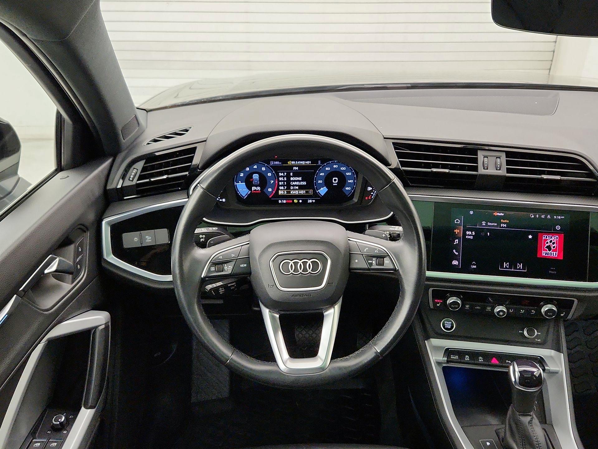 Thumbnail: 2022 Audi Q3 - 10