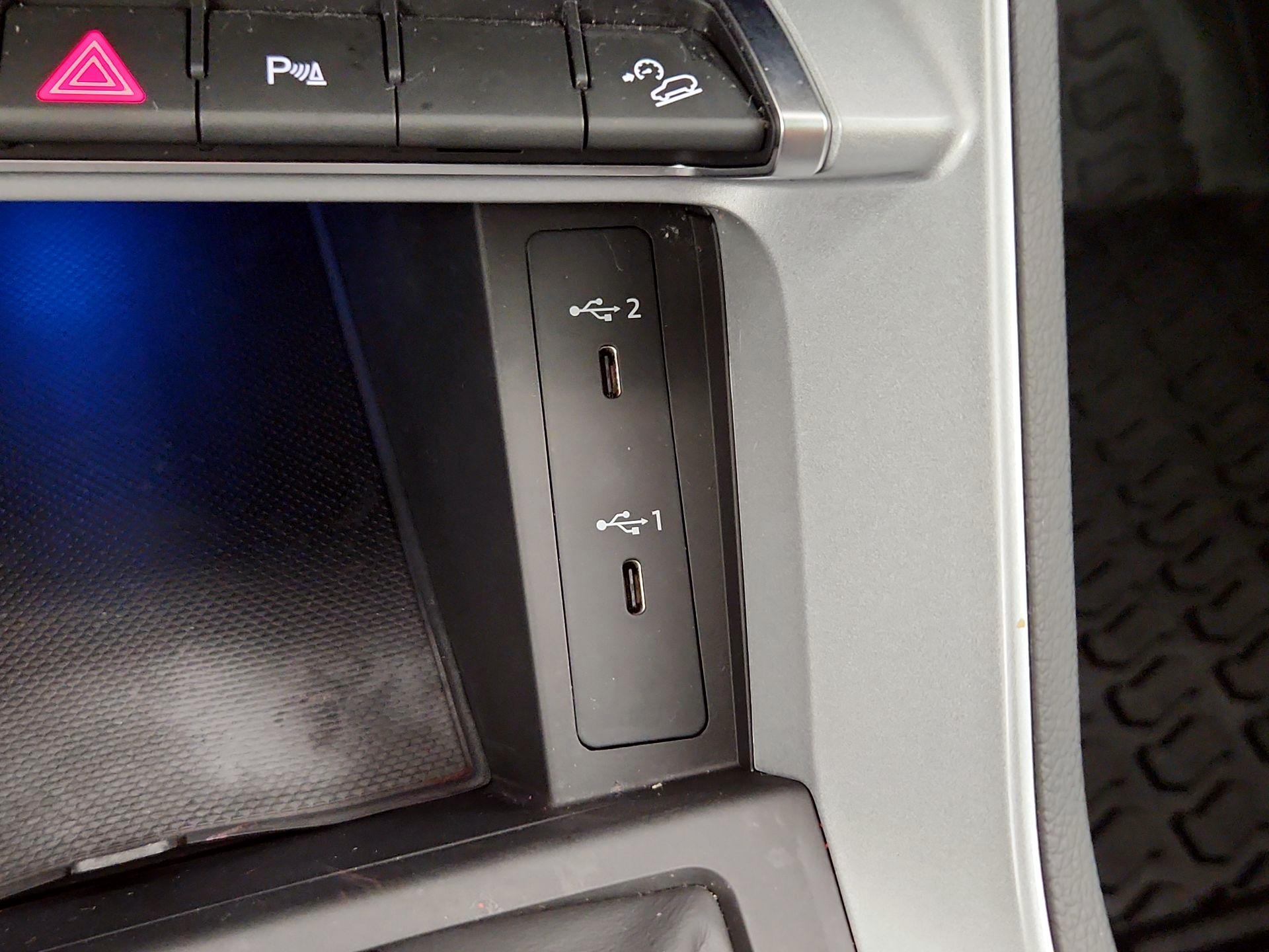 Thumbnail: 2022 Audi Q3 - 18