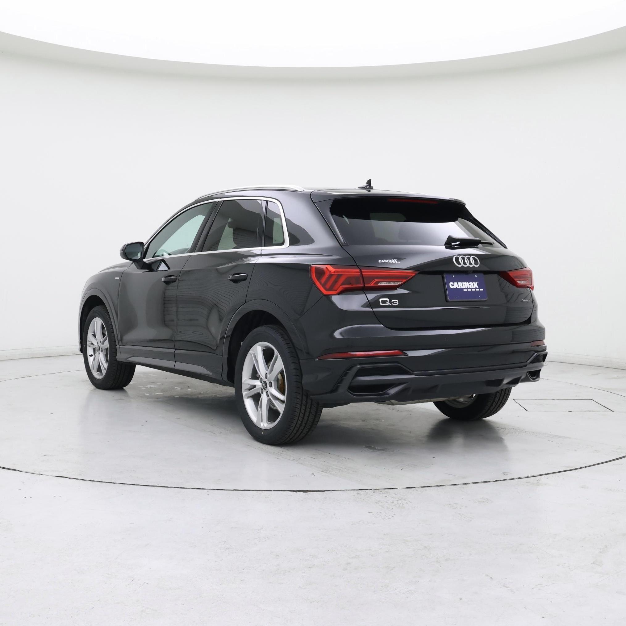 Thumbnail: 2022 Audi Q3 - 2