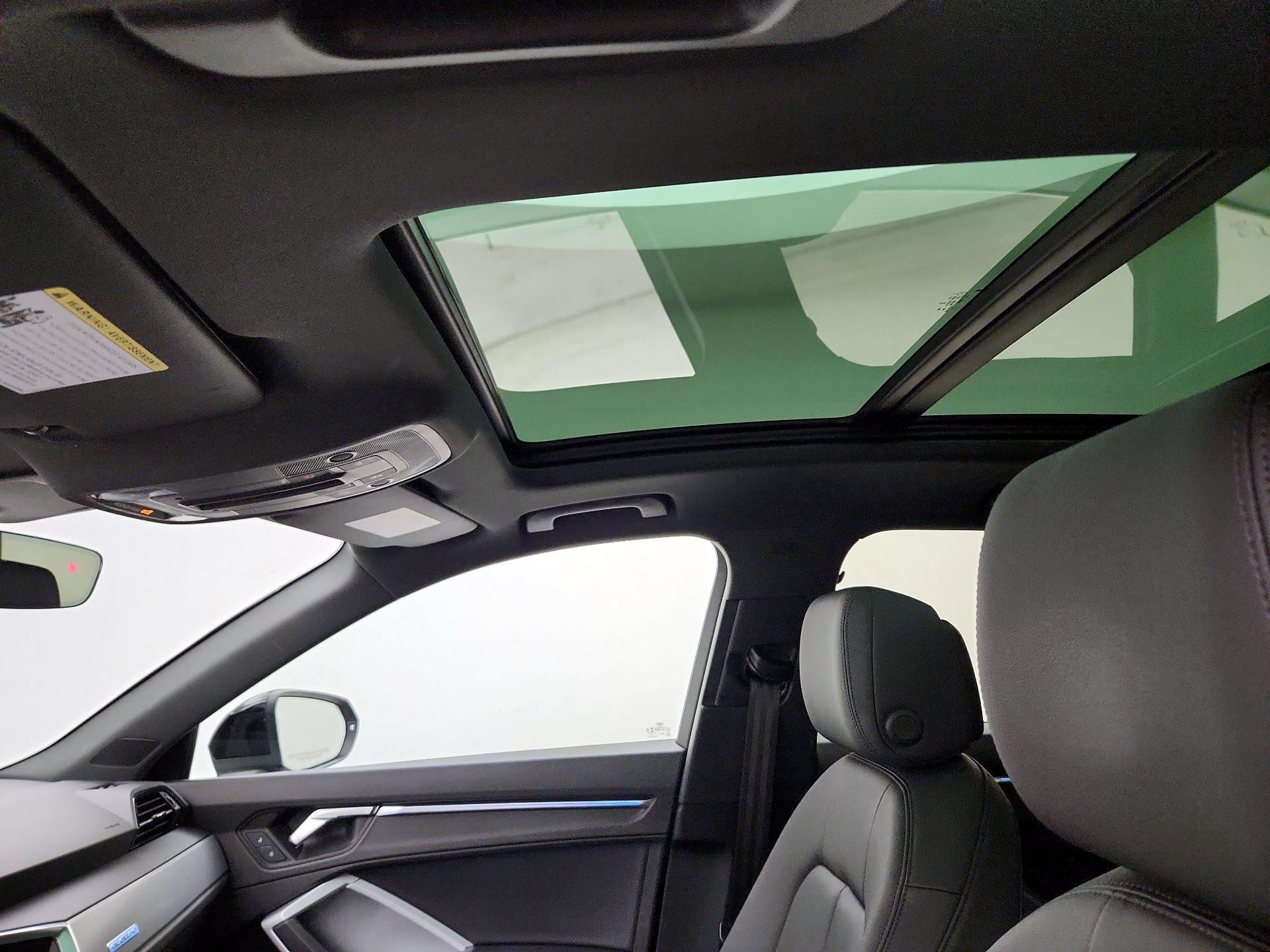 Thumbnail: 2022 Audi Q3 - 19