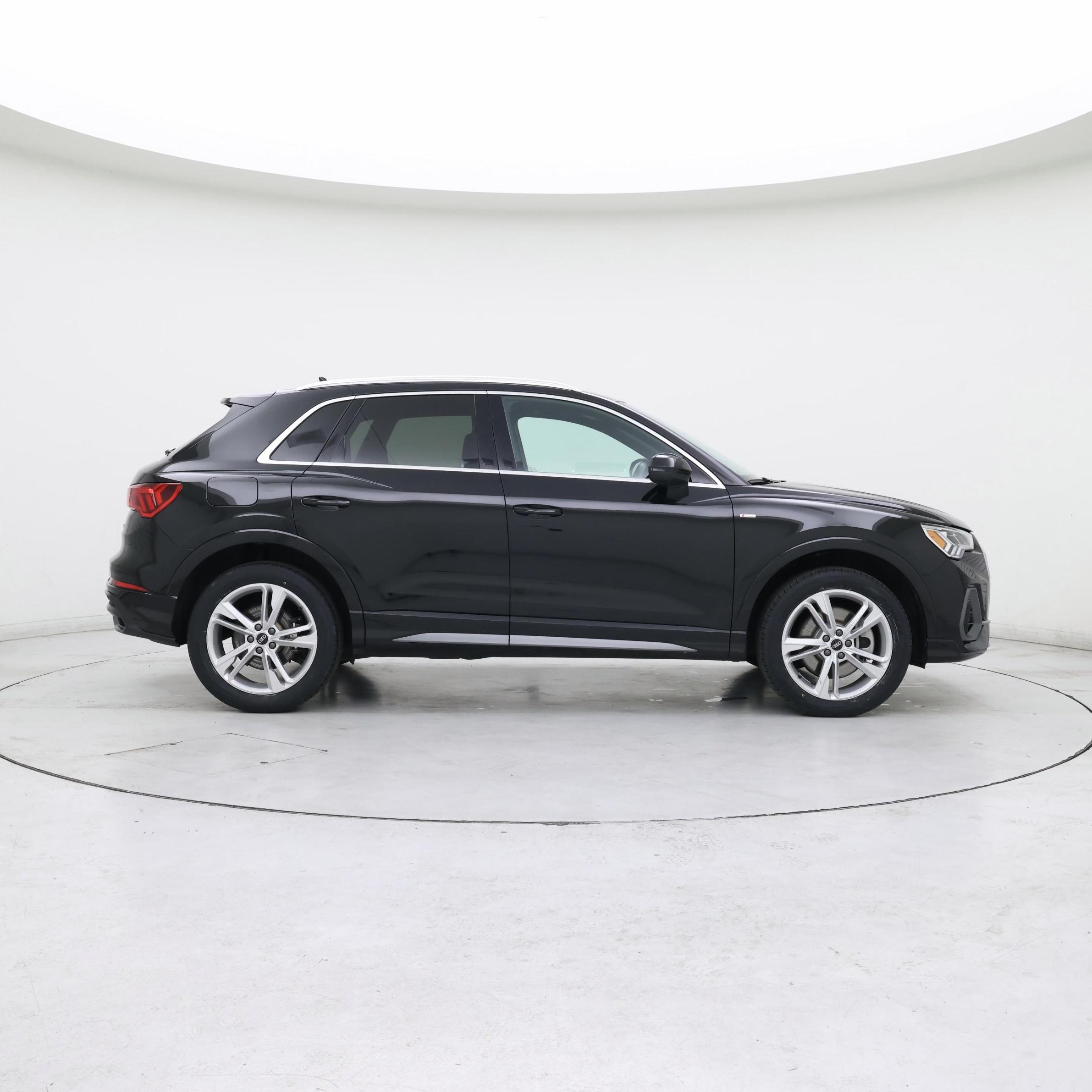 Thumbnail: 2022 Audi Q3 - 7
