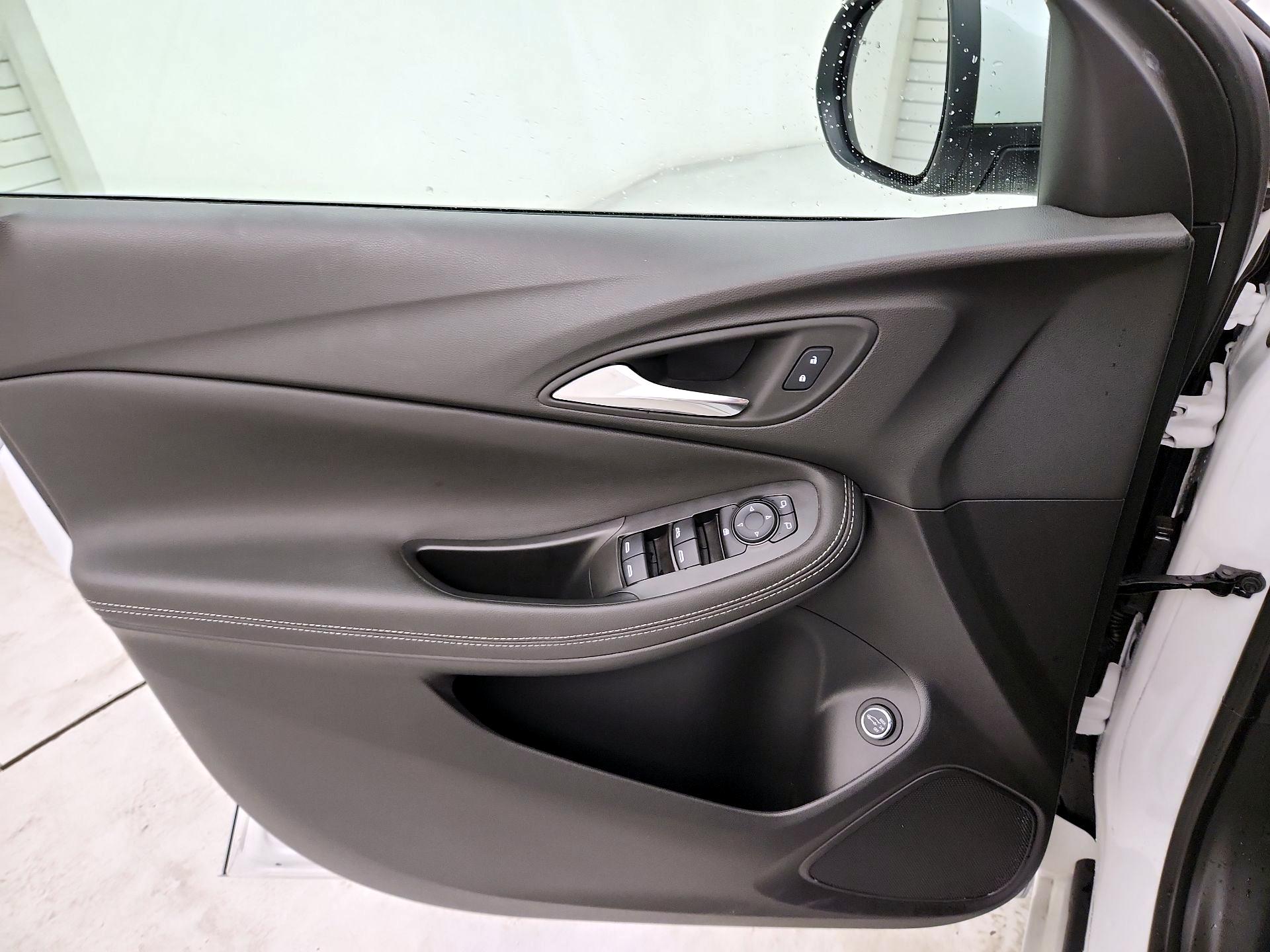 Thumbnail: 2023 Buick Encore GX - 12