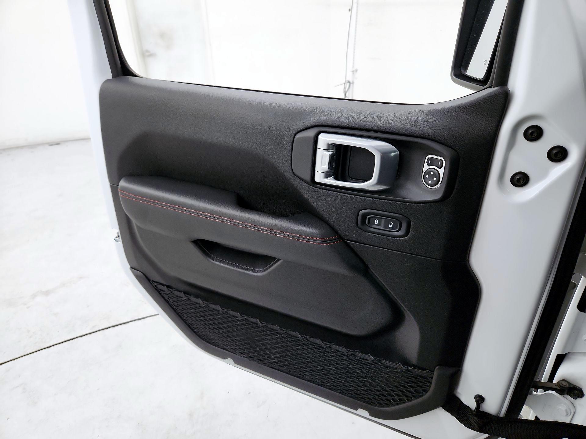 Thumbnail: 2023 Jeep Gladiator - 12