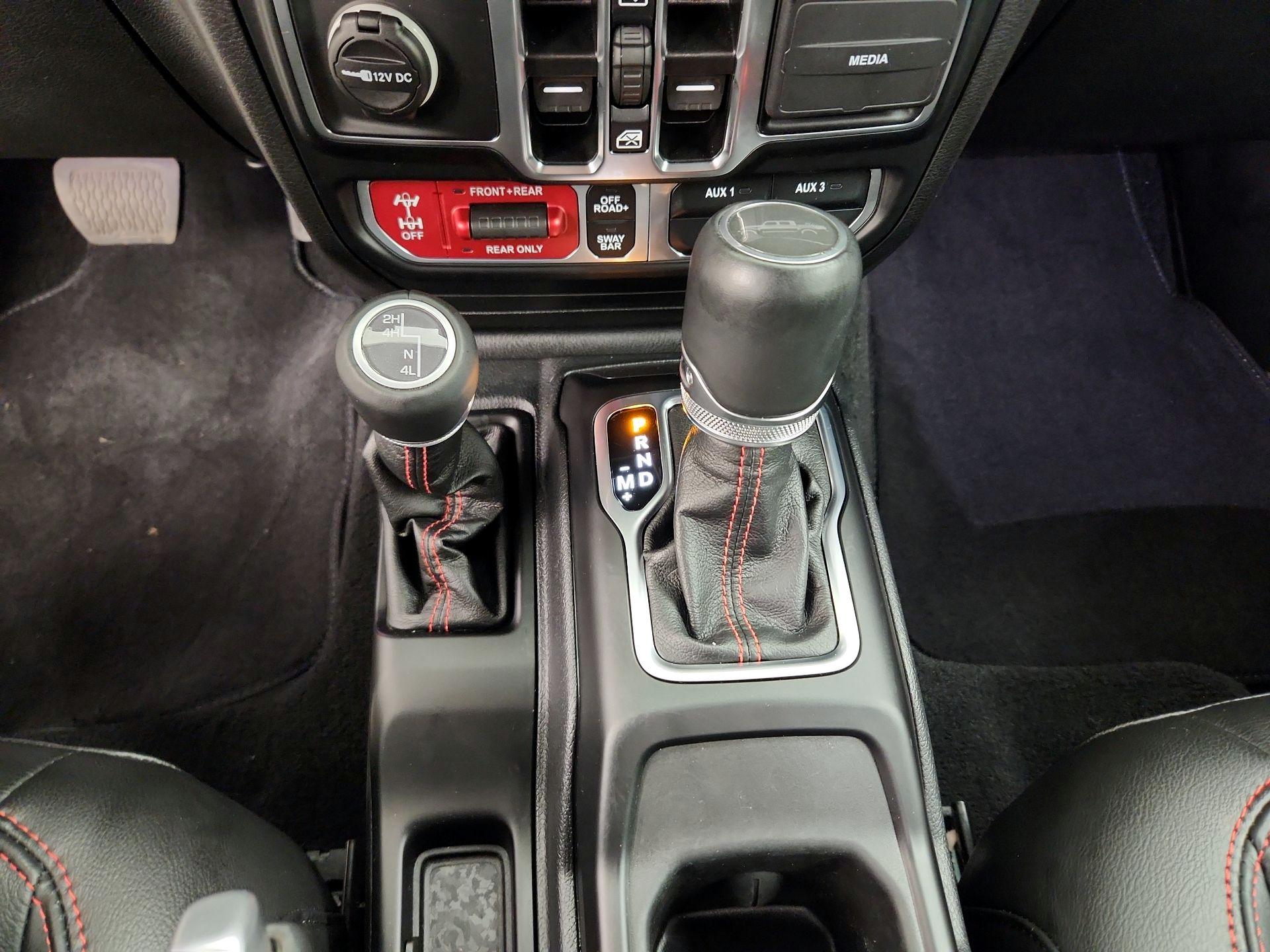 Thumbnail: 2023 Jeep Gladiator - 18