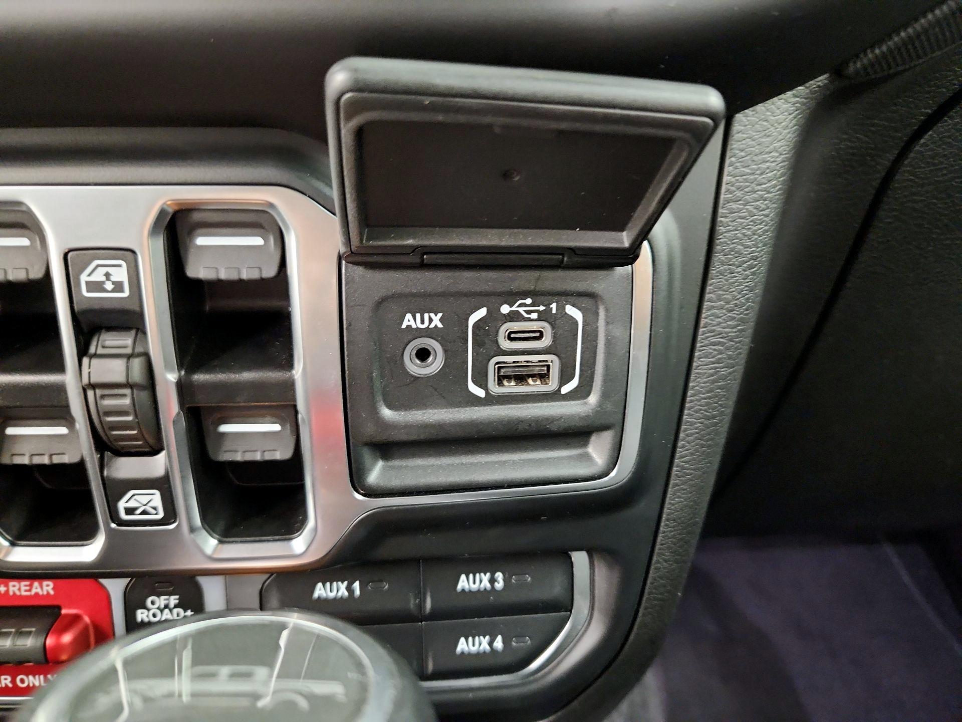 Thumbnail: 2023 Jeep Gladiator - 19