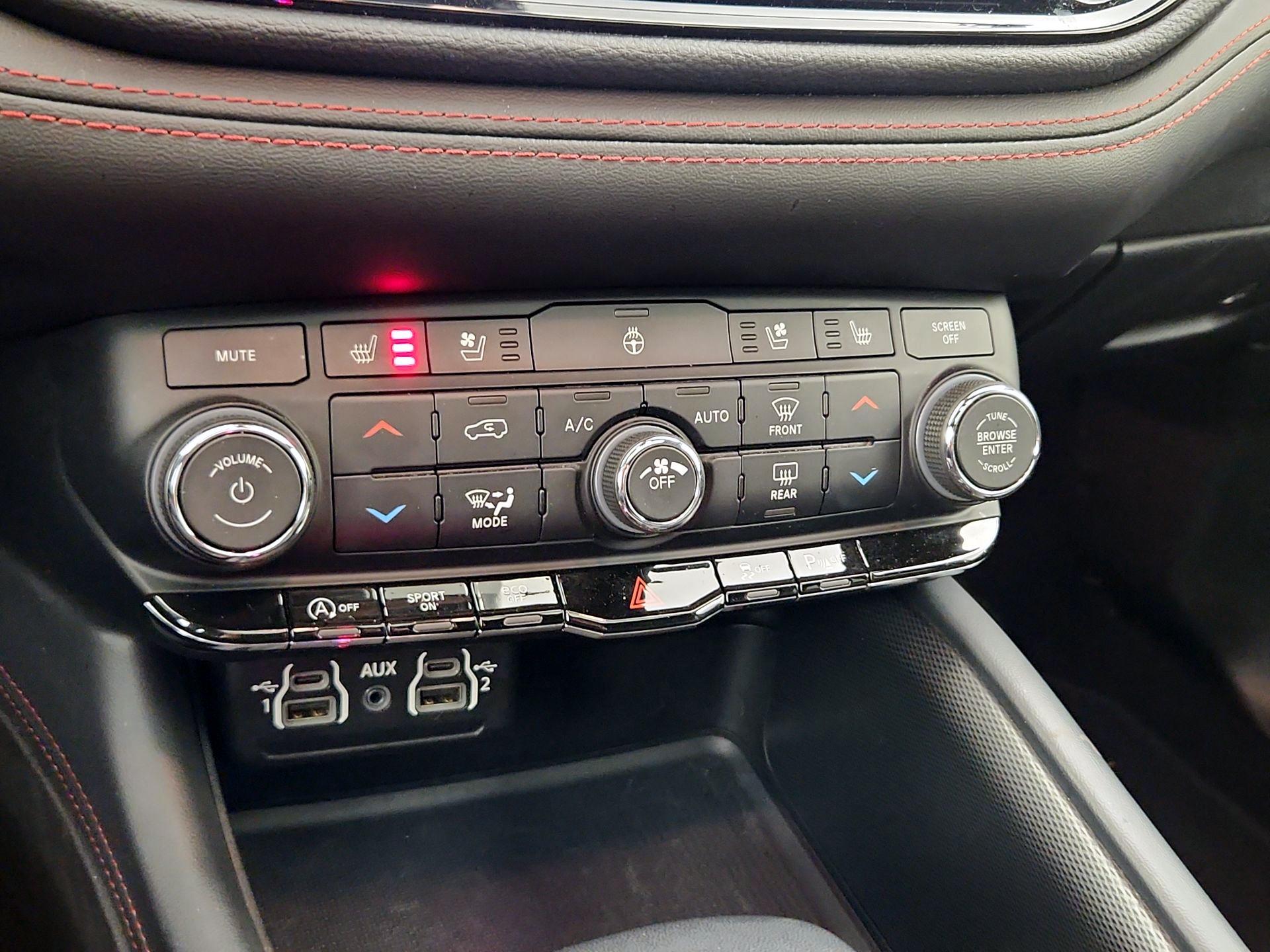 Thumbnail: 2023 Dodge Durango - 17