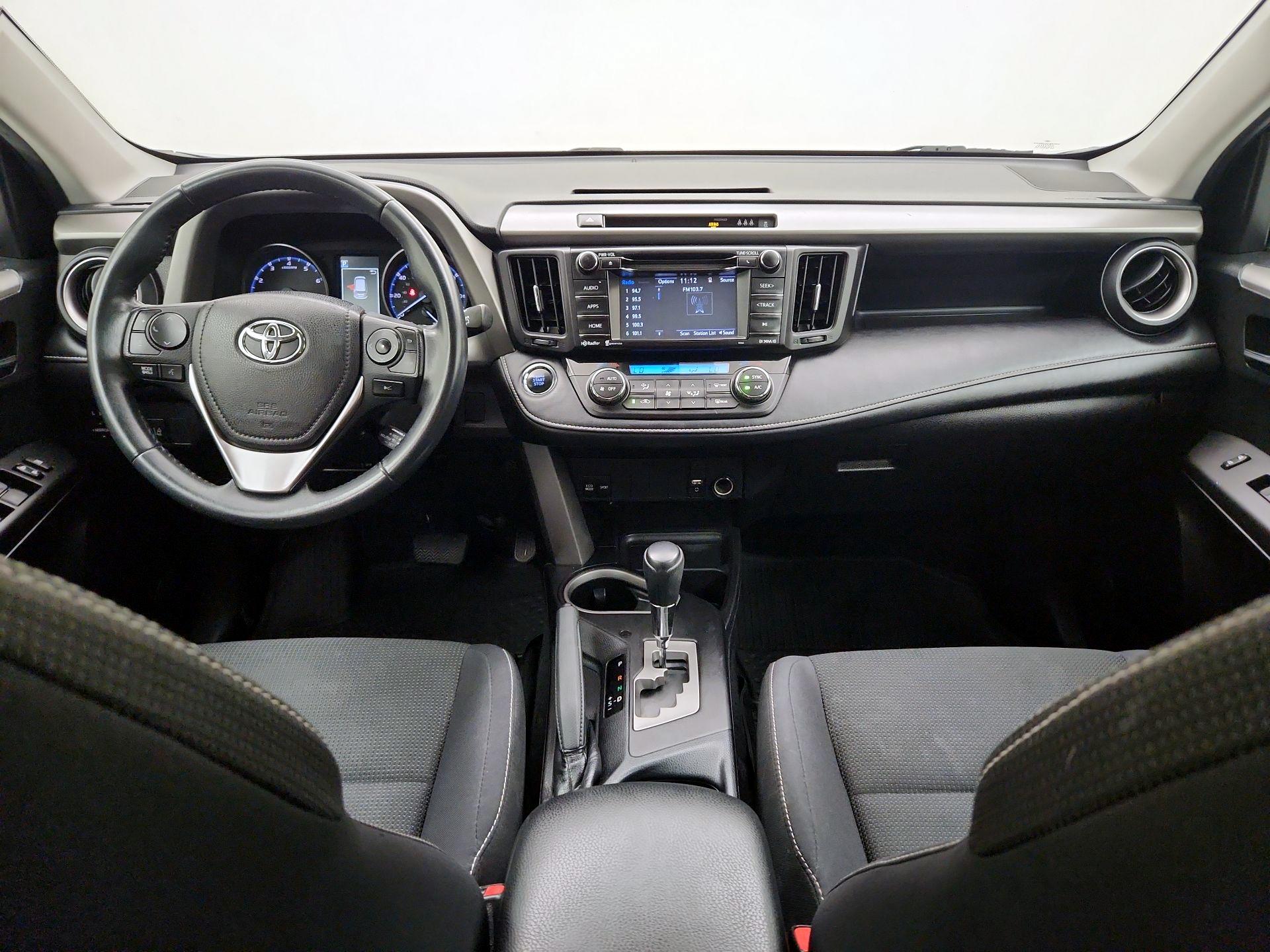 Thumbnail: 2017 Toyota RAV4 - 9