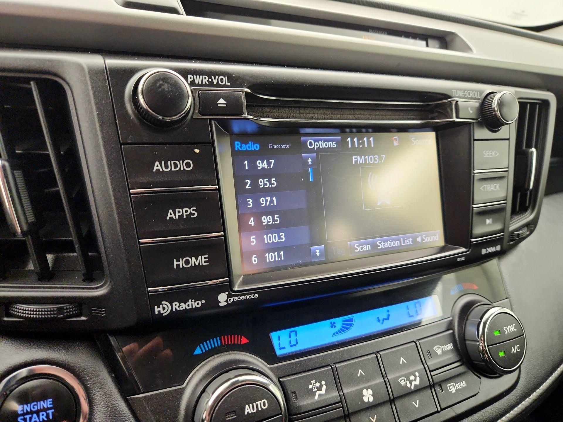 Thumbnail: 2017 Toyota RAV4 - 15