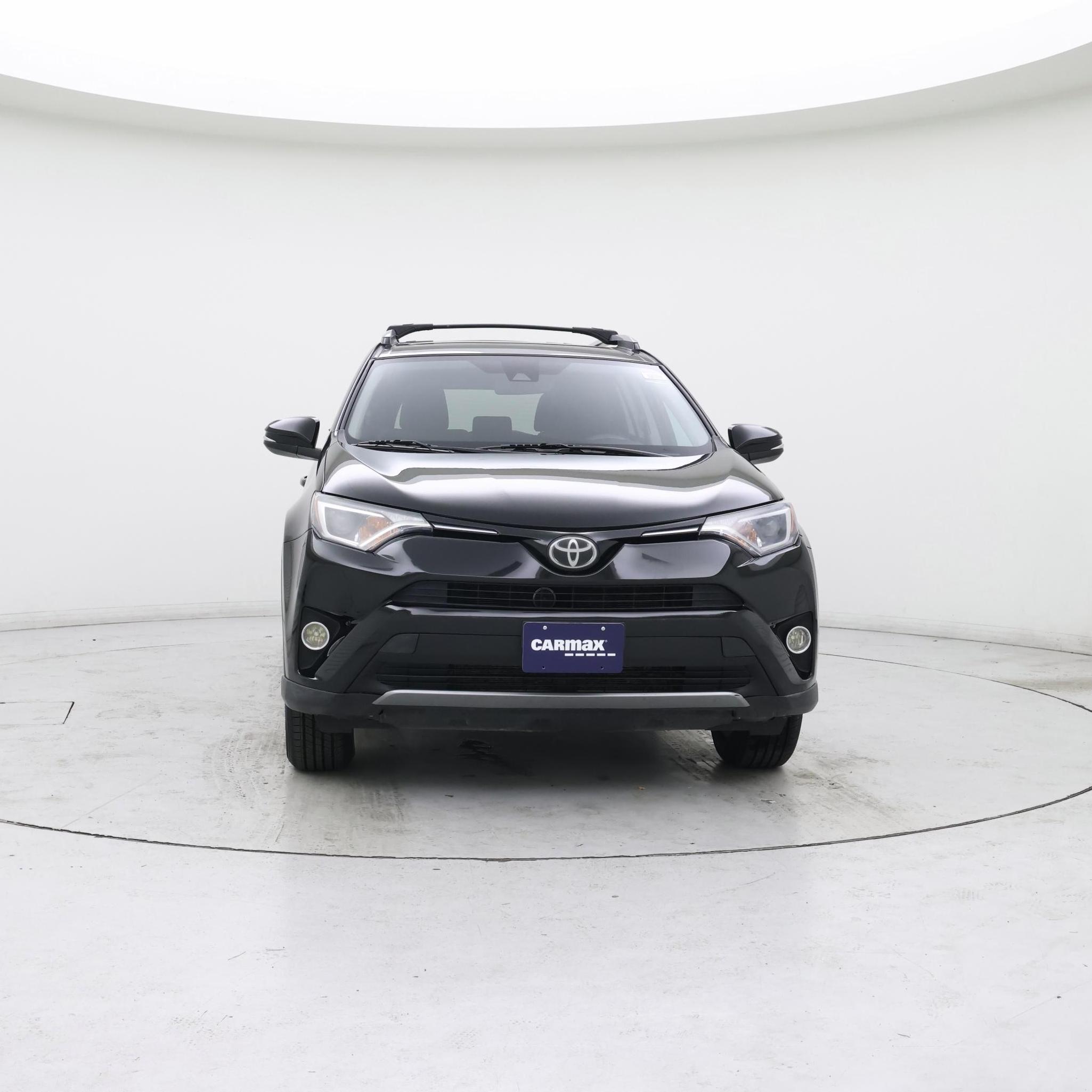 Thumbnail: 2017 Toyota RAV4 - 5