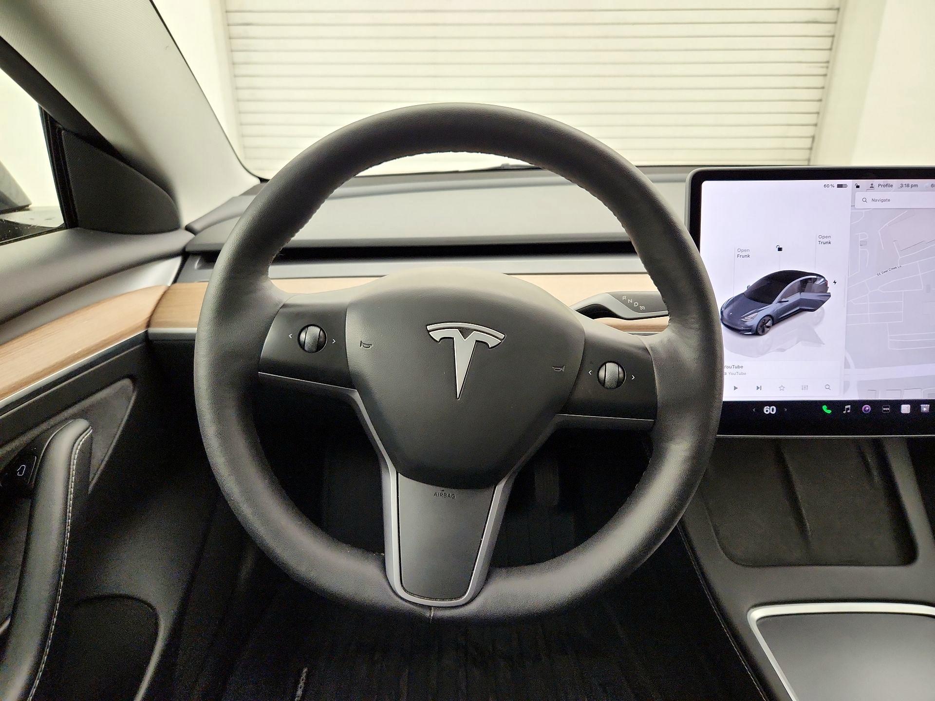 Thumbnail: 2023 Tesla Model 3 - 10