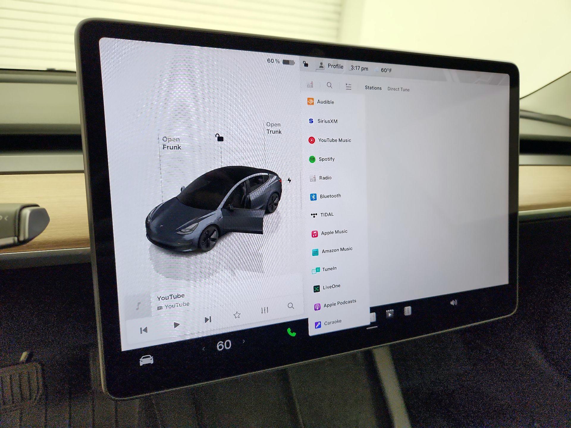 Thumbnail: 2023 Tesla Model 3 - 15