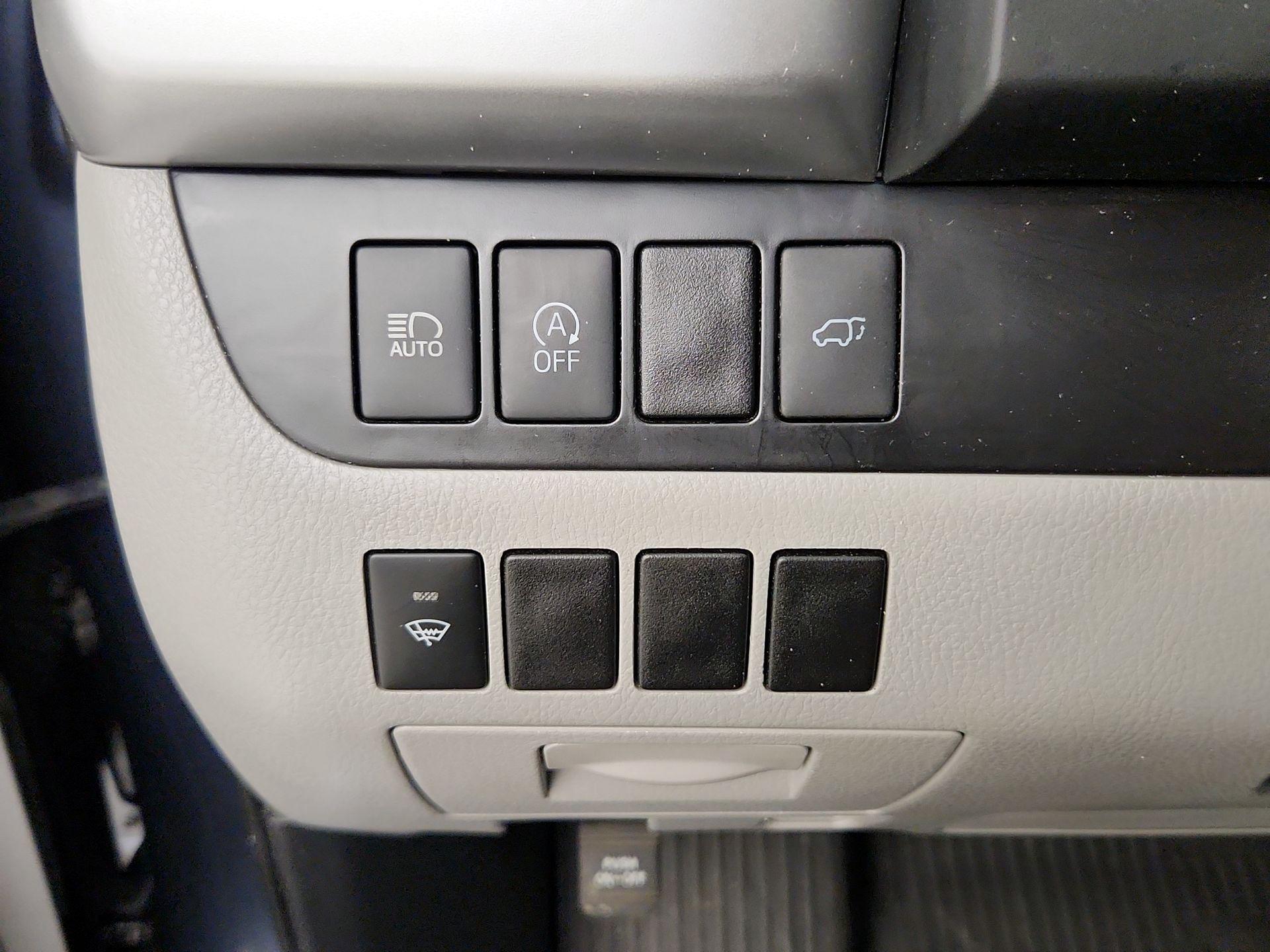 Thumbnail: 2019 Toyota Highlander - 13