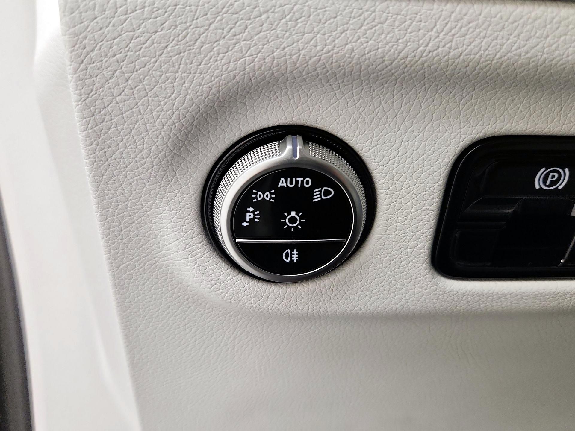 Thumbnail: 2025 Mercedes-Benz EQE - 13