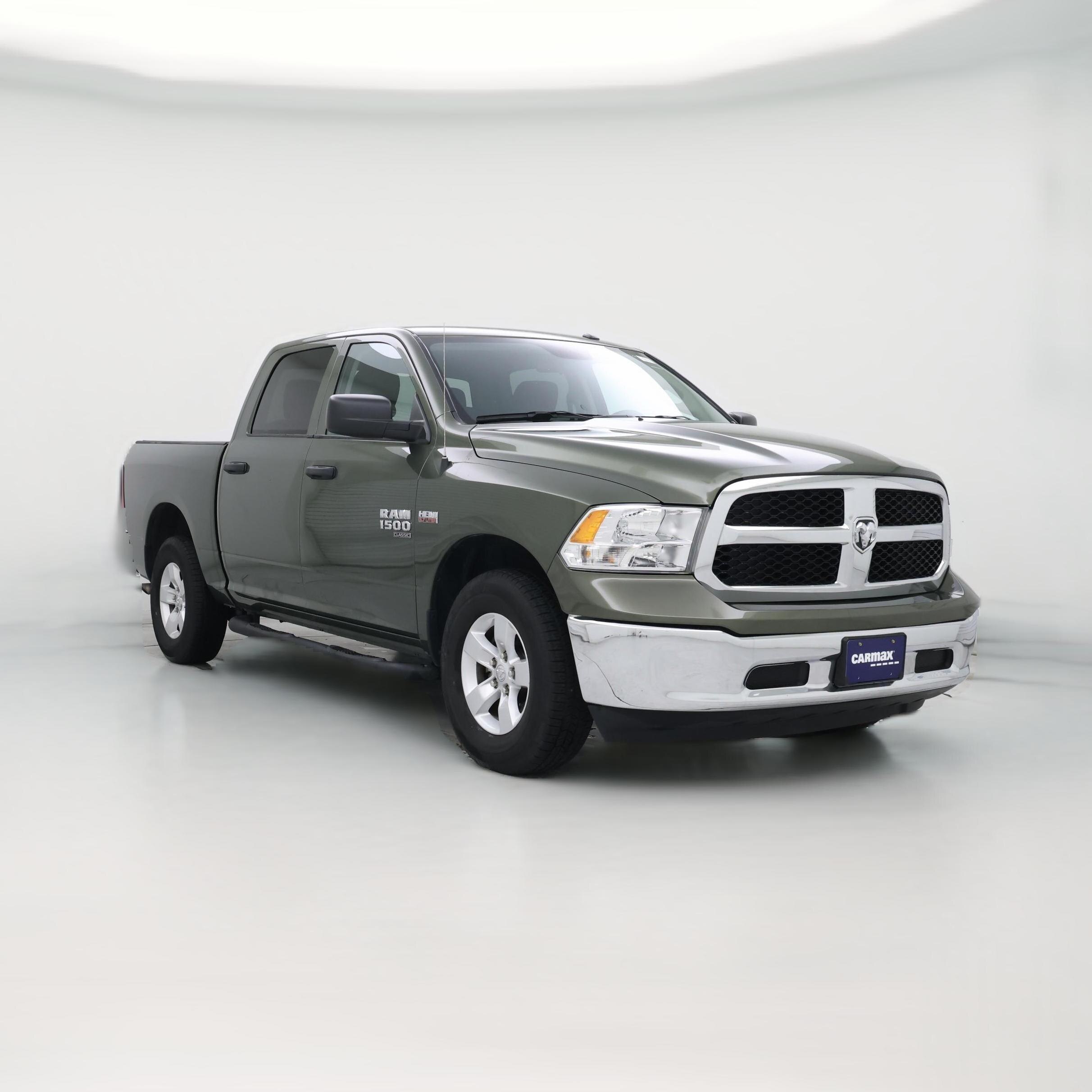 Thumbnail: 2021 RAM 1500 Classic - 1