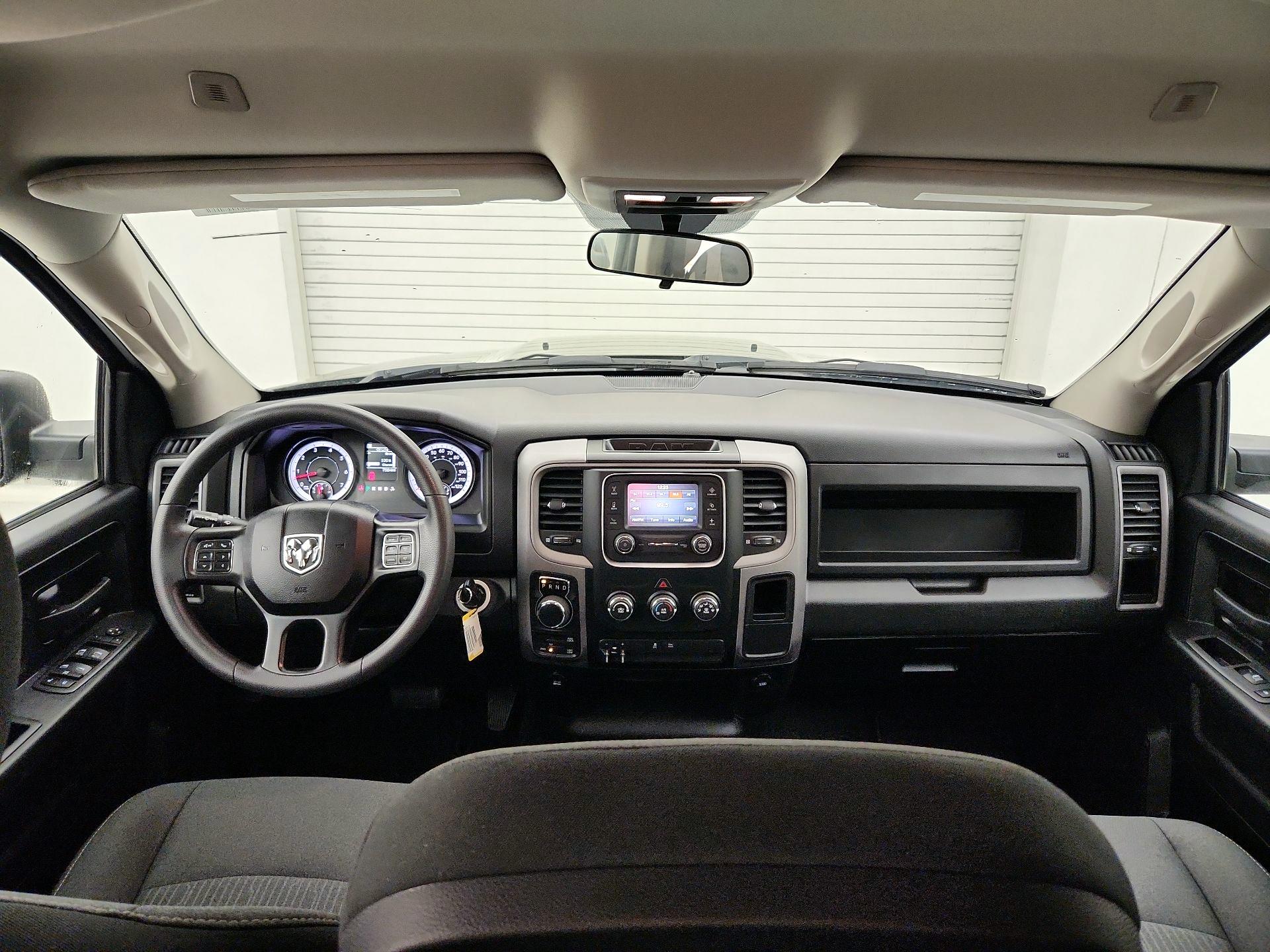 Thumbnail: 2021 RAM 1500 Classic - 9