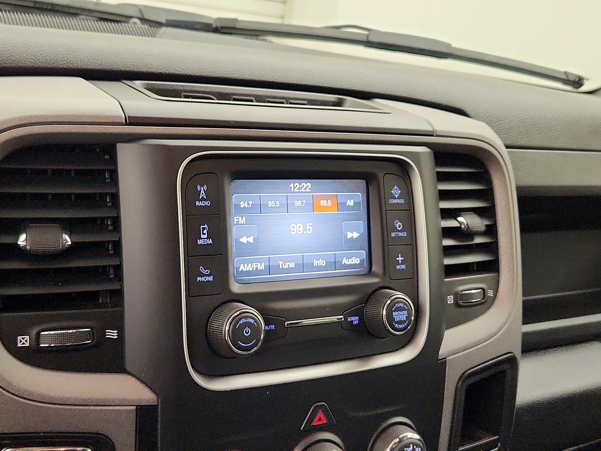 Thumbnail: 2021 RAM 1500 Classic - 15