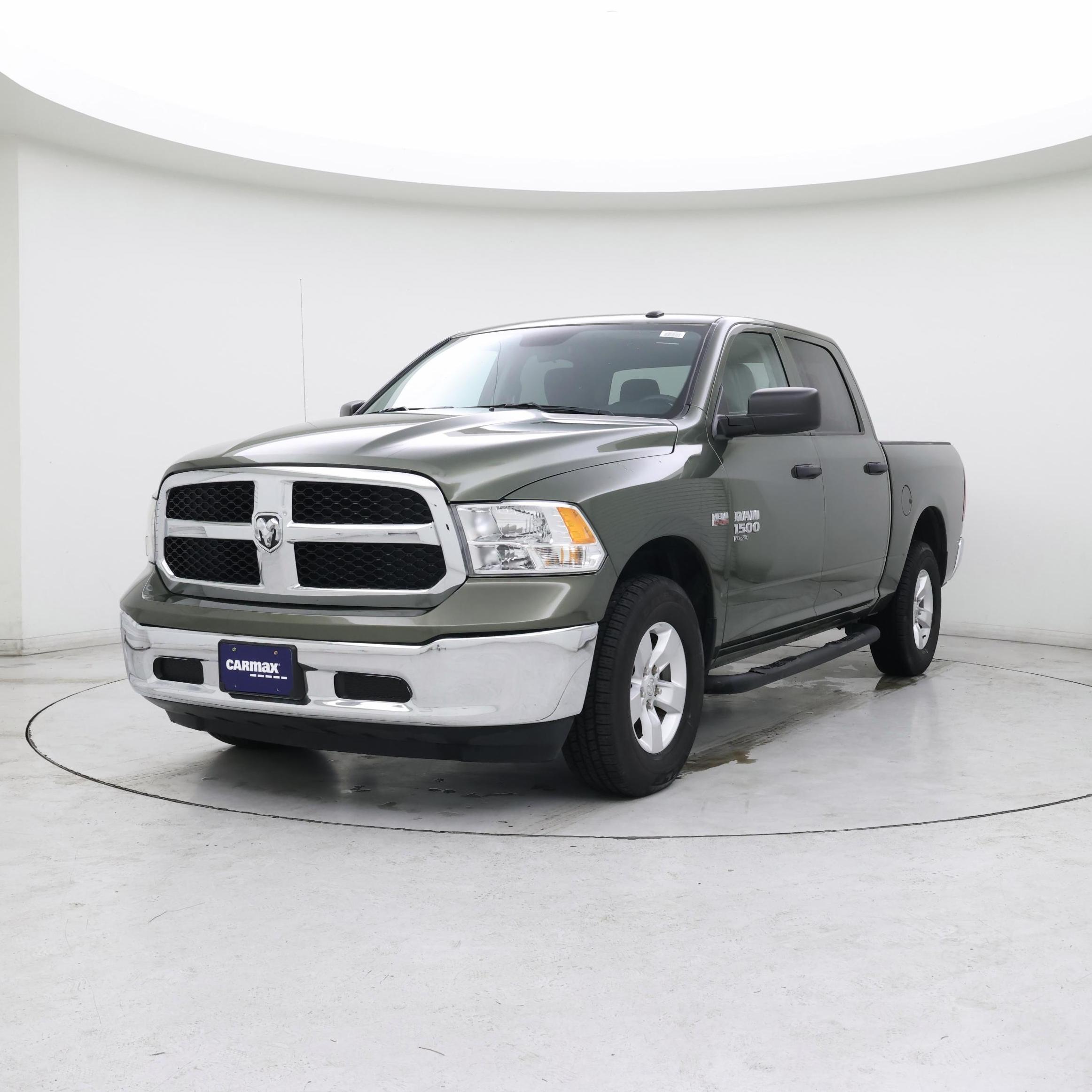 Thumbnail: 2021 RAM 1500 Classic - 4