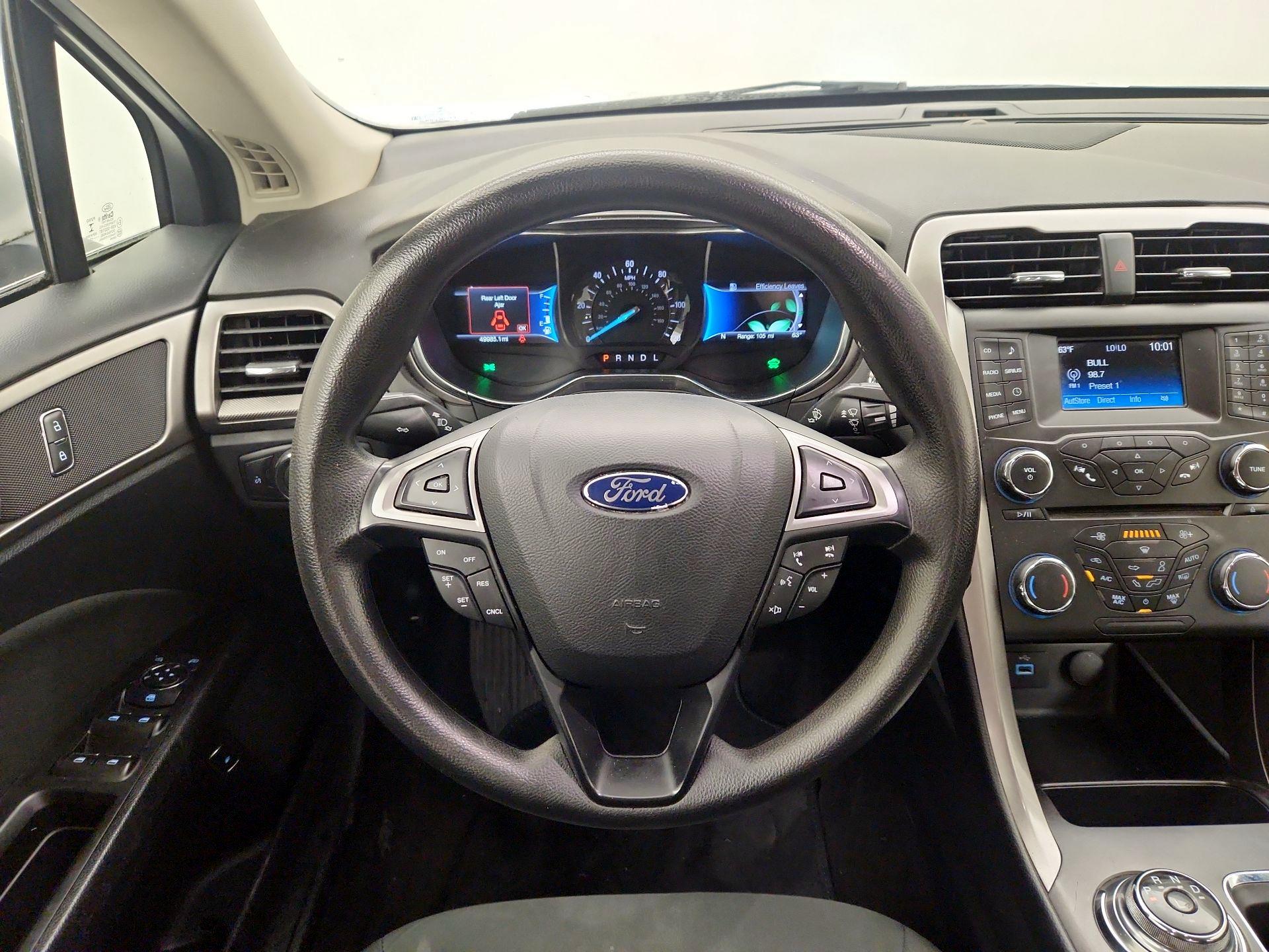 Thumbnail: 2017 Ford Fusion - 10