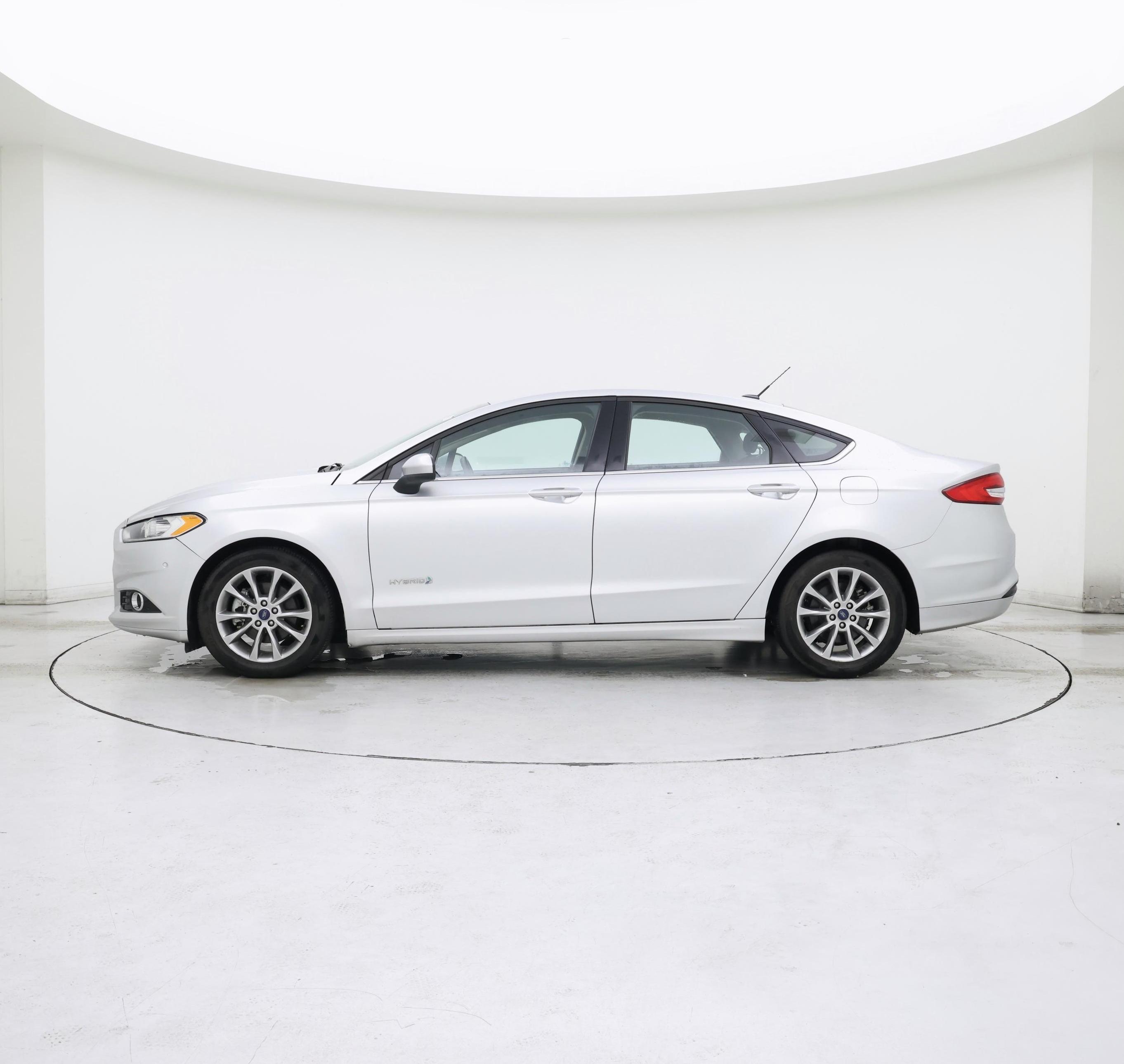 Thumbnail: 2017 Ford Fusion - 3