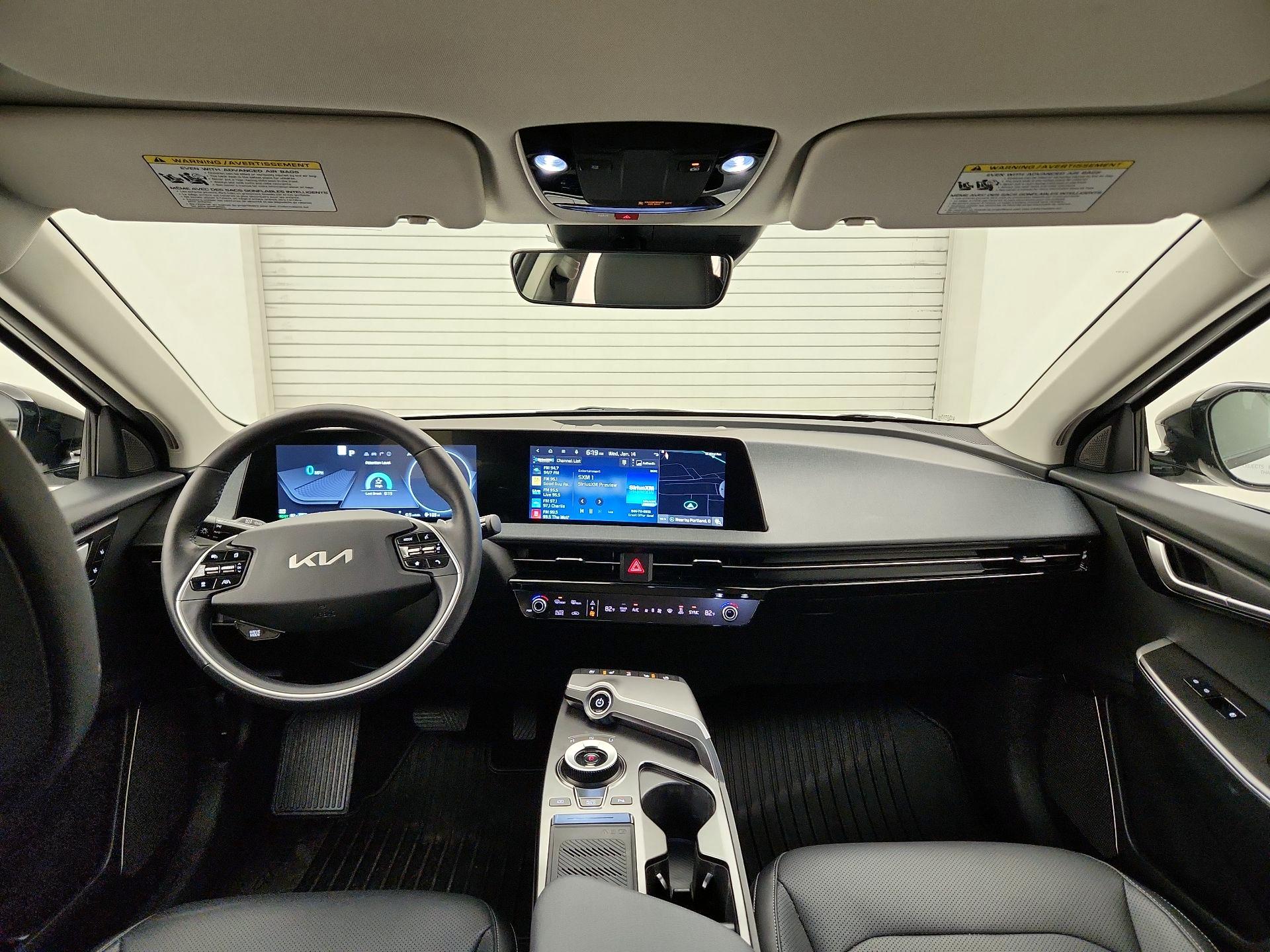 Thumbnail: 2022 Kia EV6 - 9