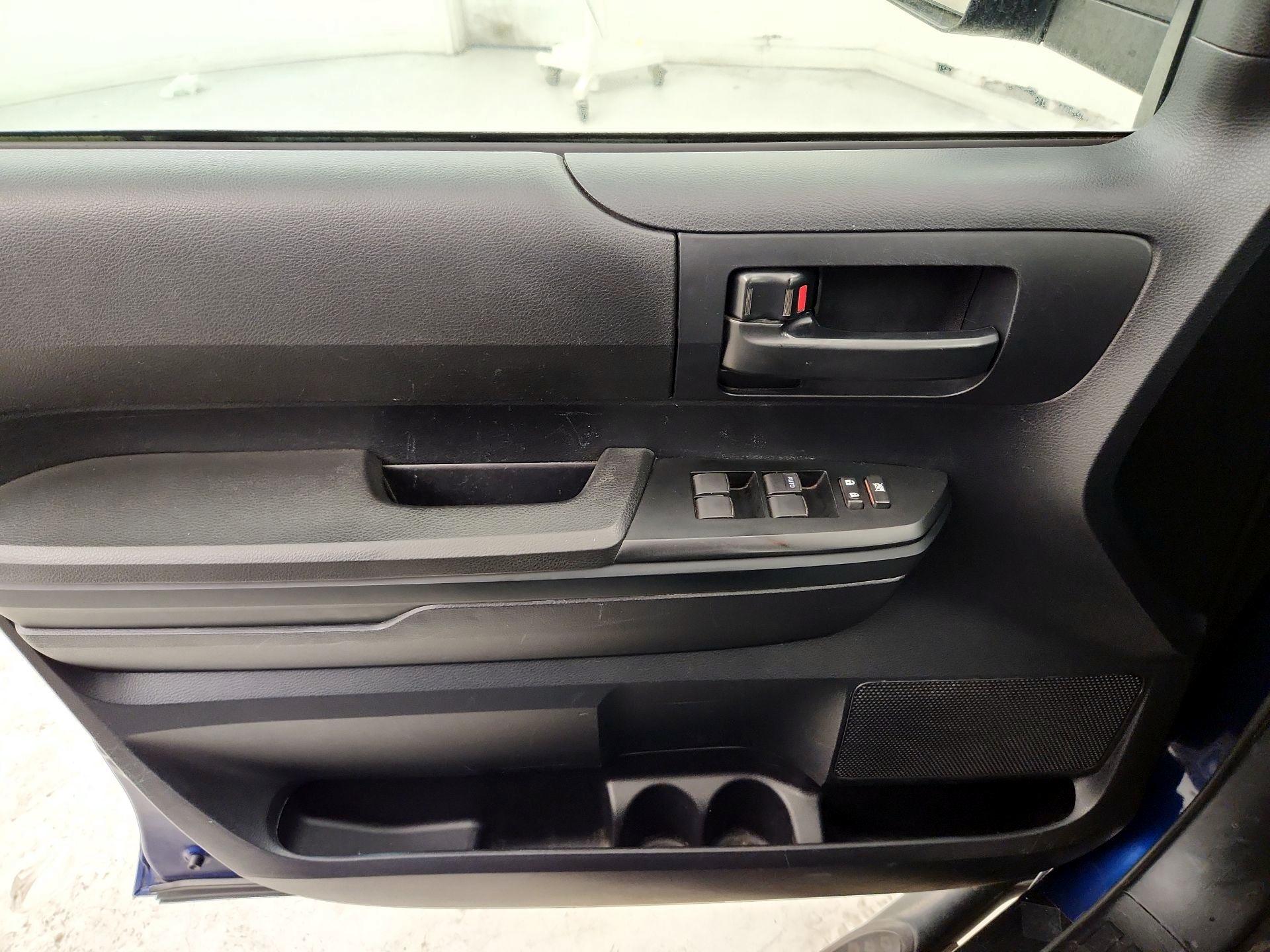 Thumbnail: 2014 Toyota Tundra - 12