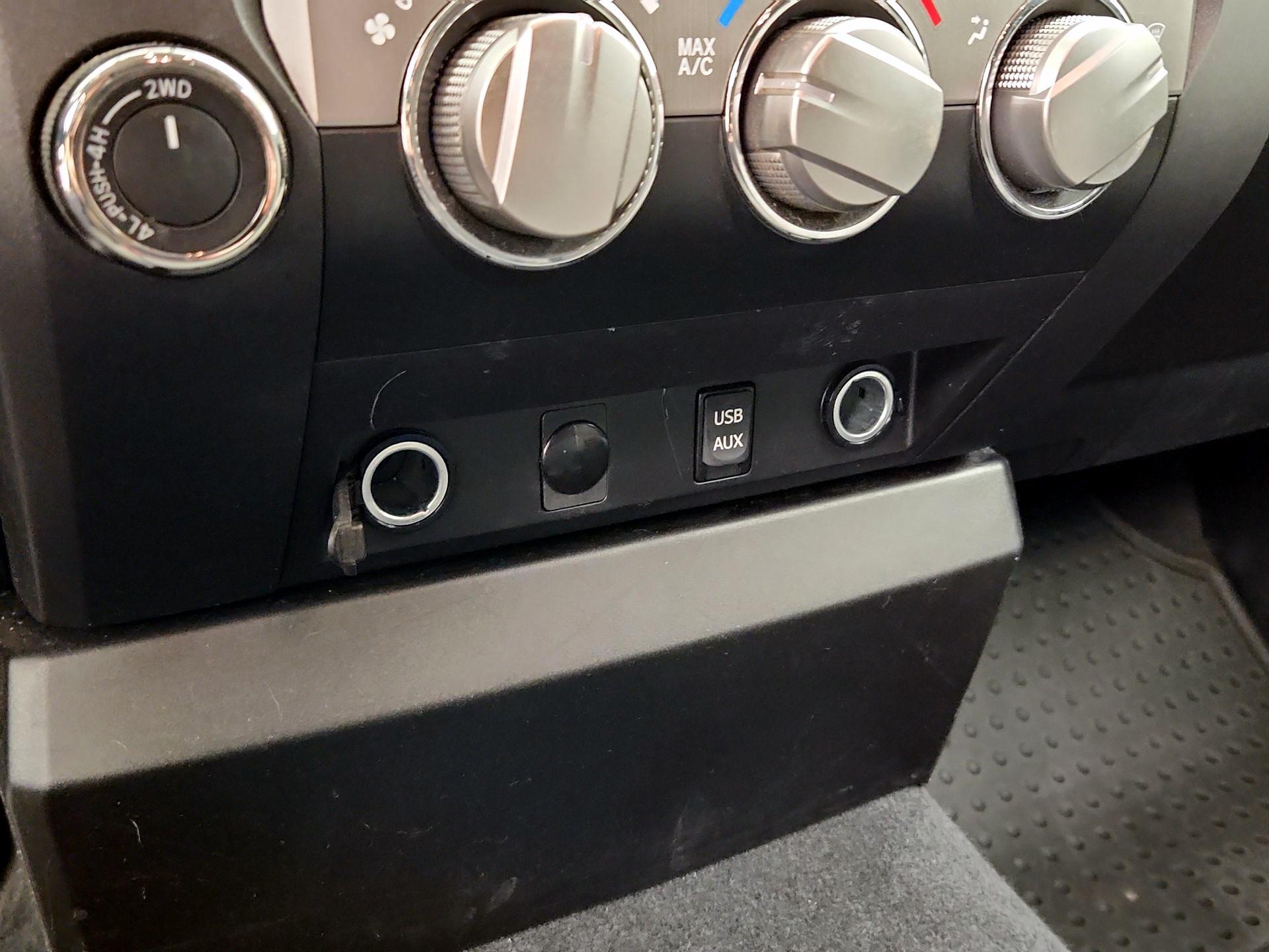 Thumbnail: 2014 Toyota Tundra - 18