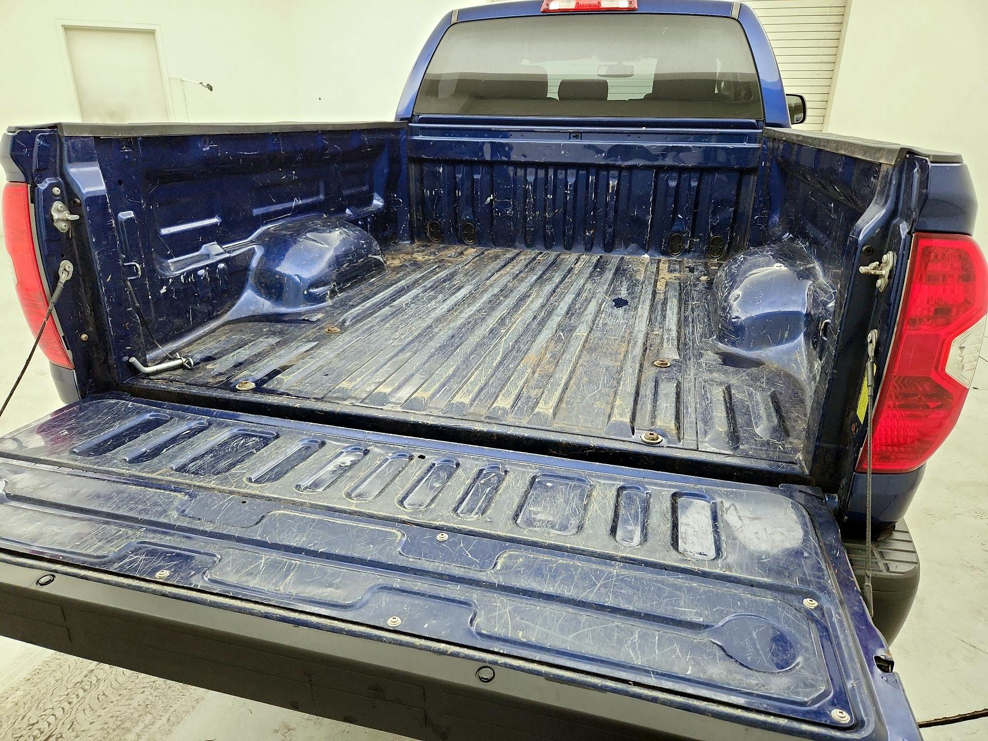 Thumbnail: 2014 Toyota Tundra - 20