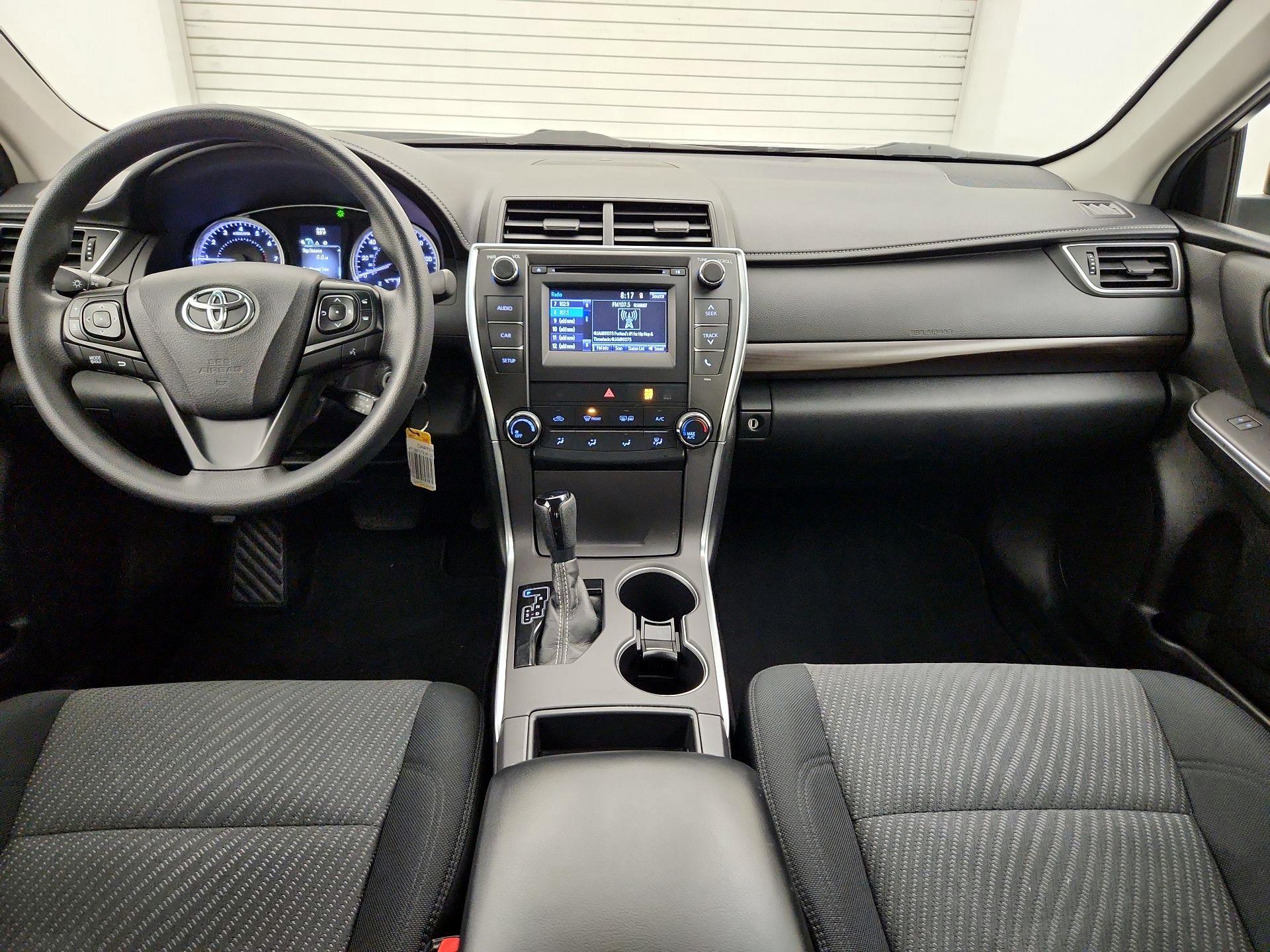 Thumbnail: 2017 Toyota Camry - 9