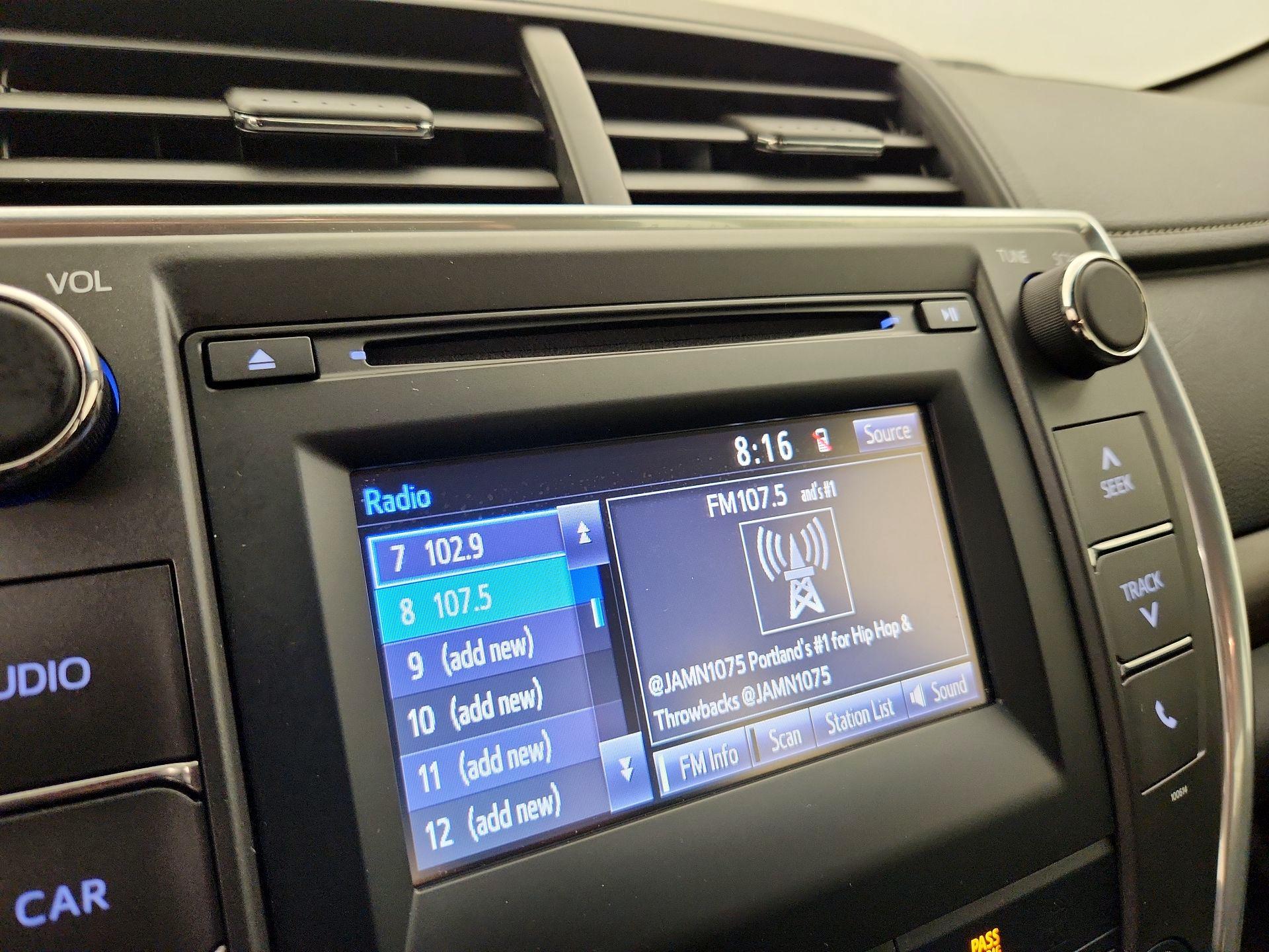 Thumbnail: 2017 Toyota Camry - 15