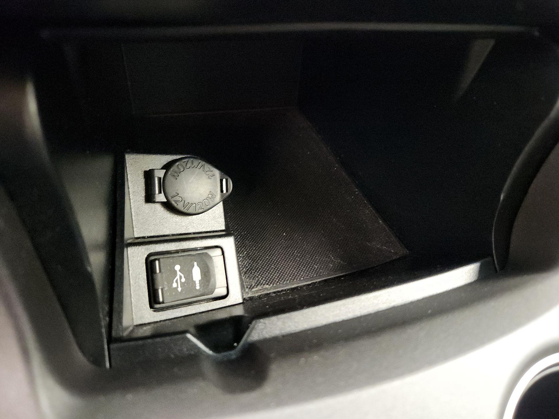 Thumbnail: 2017 Toyota Camry - 18