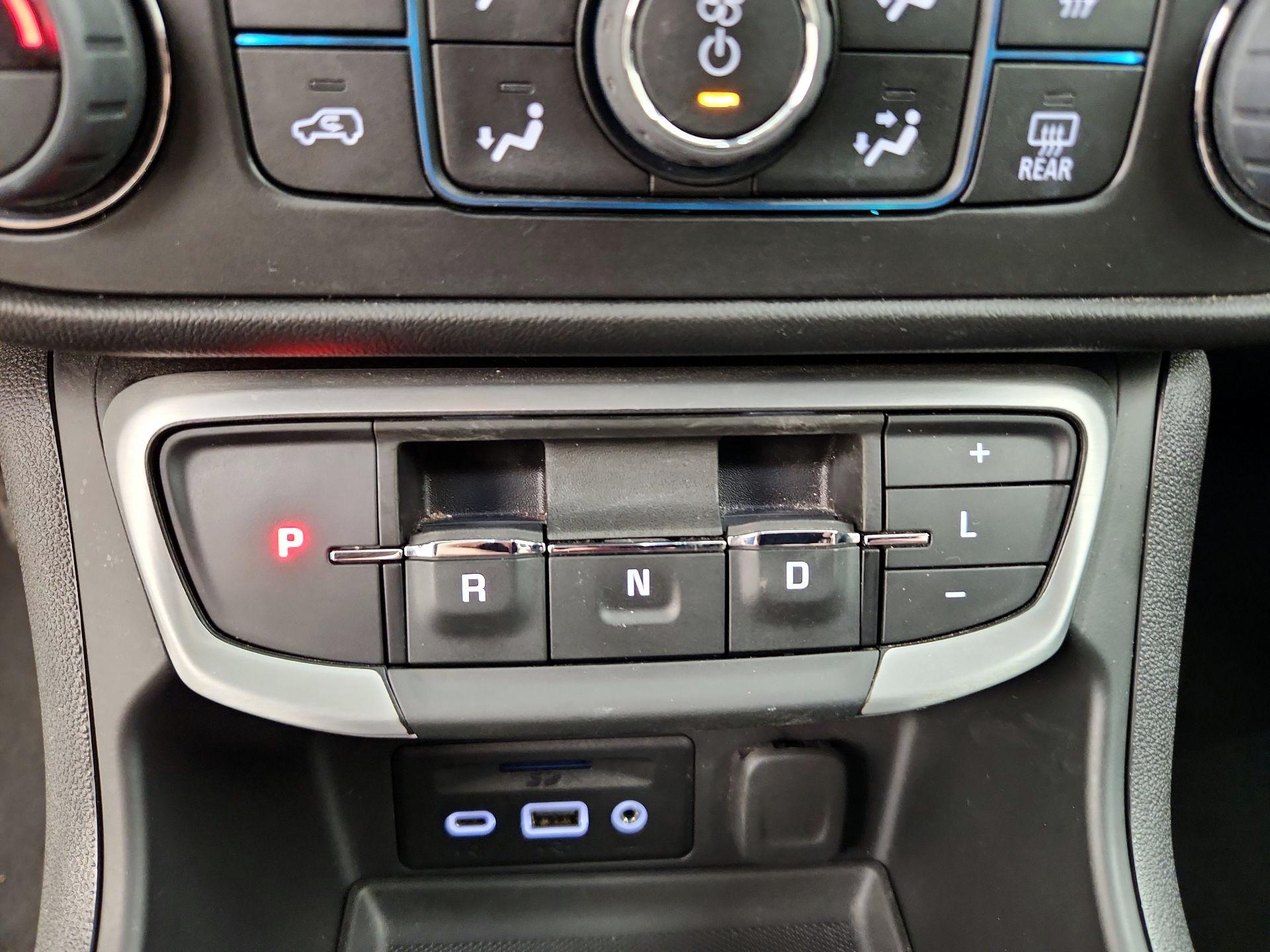 Thumbnail: 2024 GMC Terrain - 17