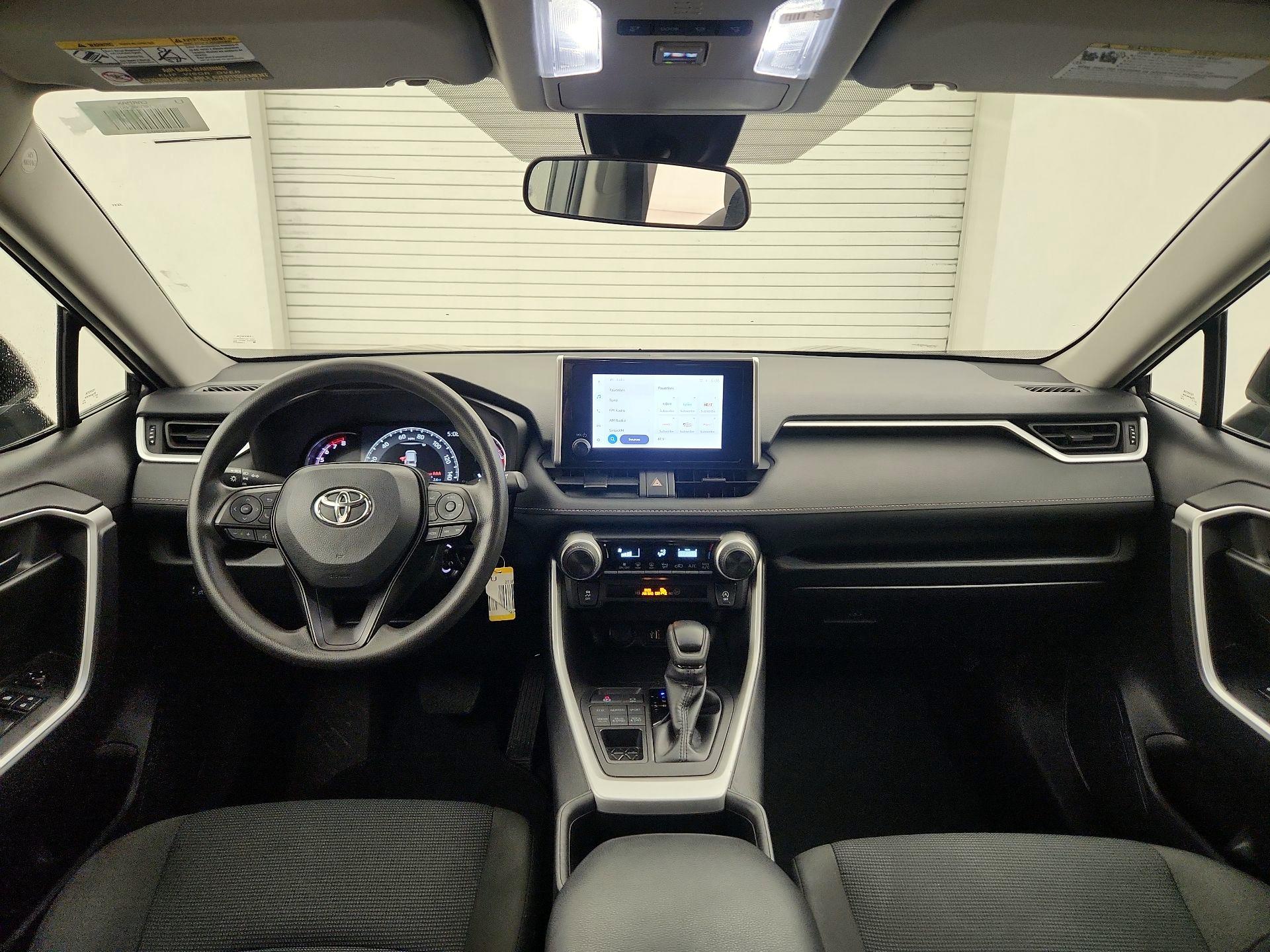 Thumbnail: 2024 Toyota RAV4 - 9