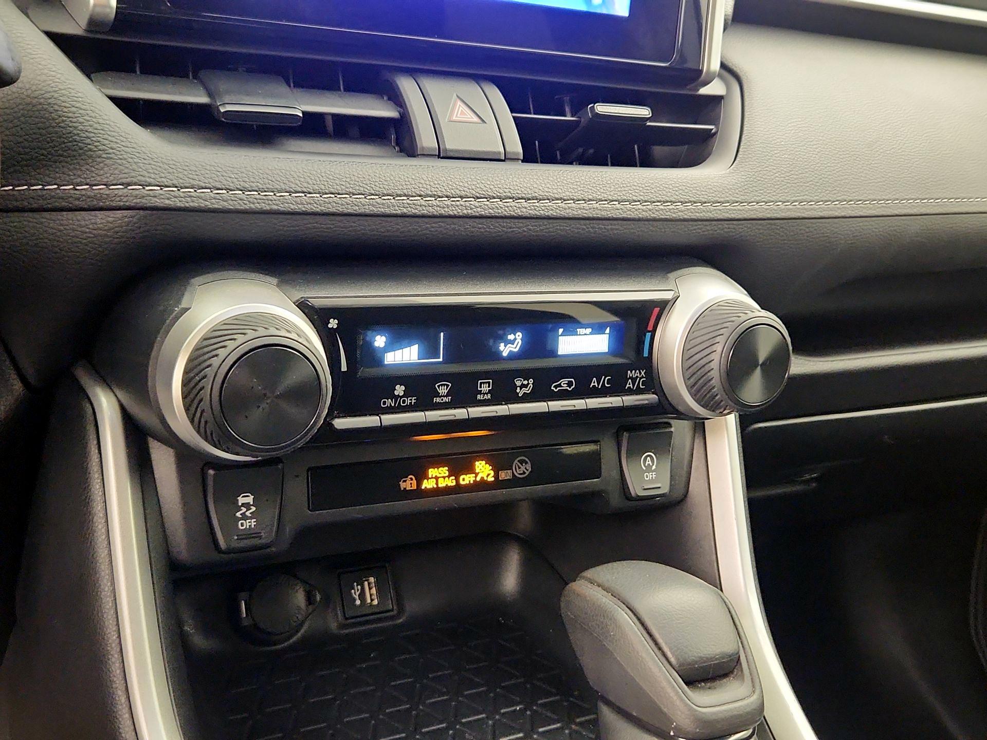 Thumbnail: 2024 Toyota RAV4 - 16