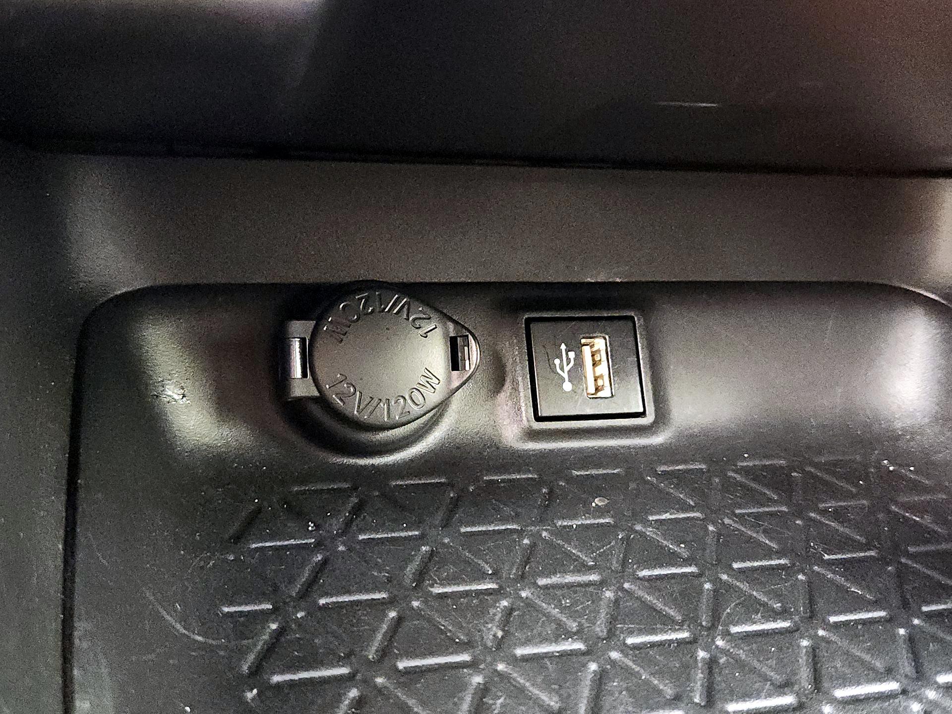 Thumbnail: 2024 Toyota RAV4 - 18