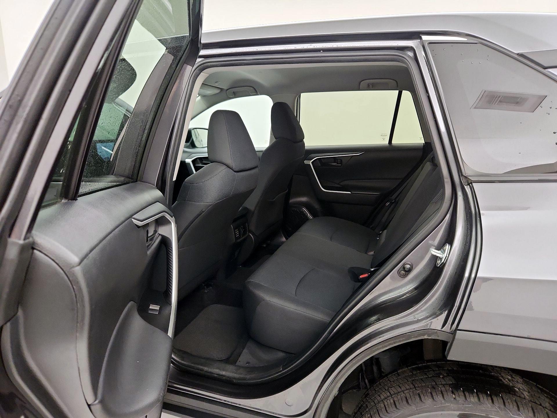 Thumbnail: 2024 Toyota RAV4 - 19