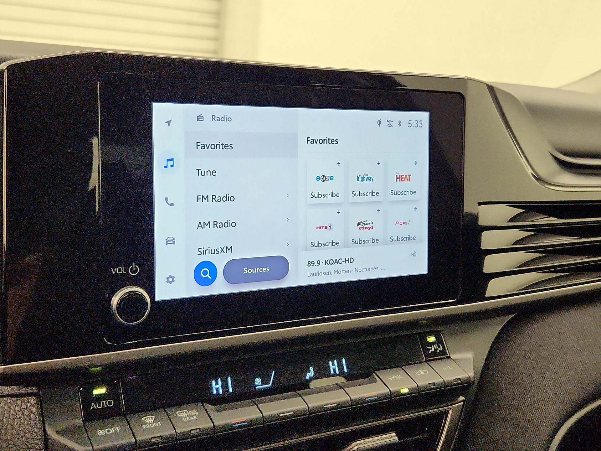 Thumbnail: 2025 Toyota Camry - 15