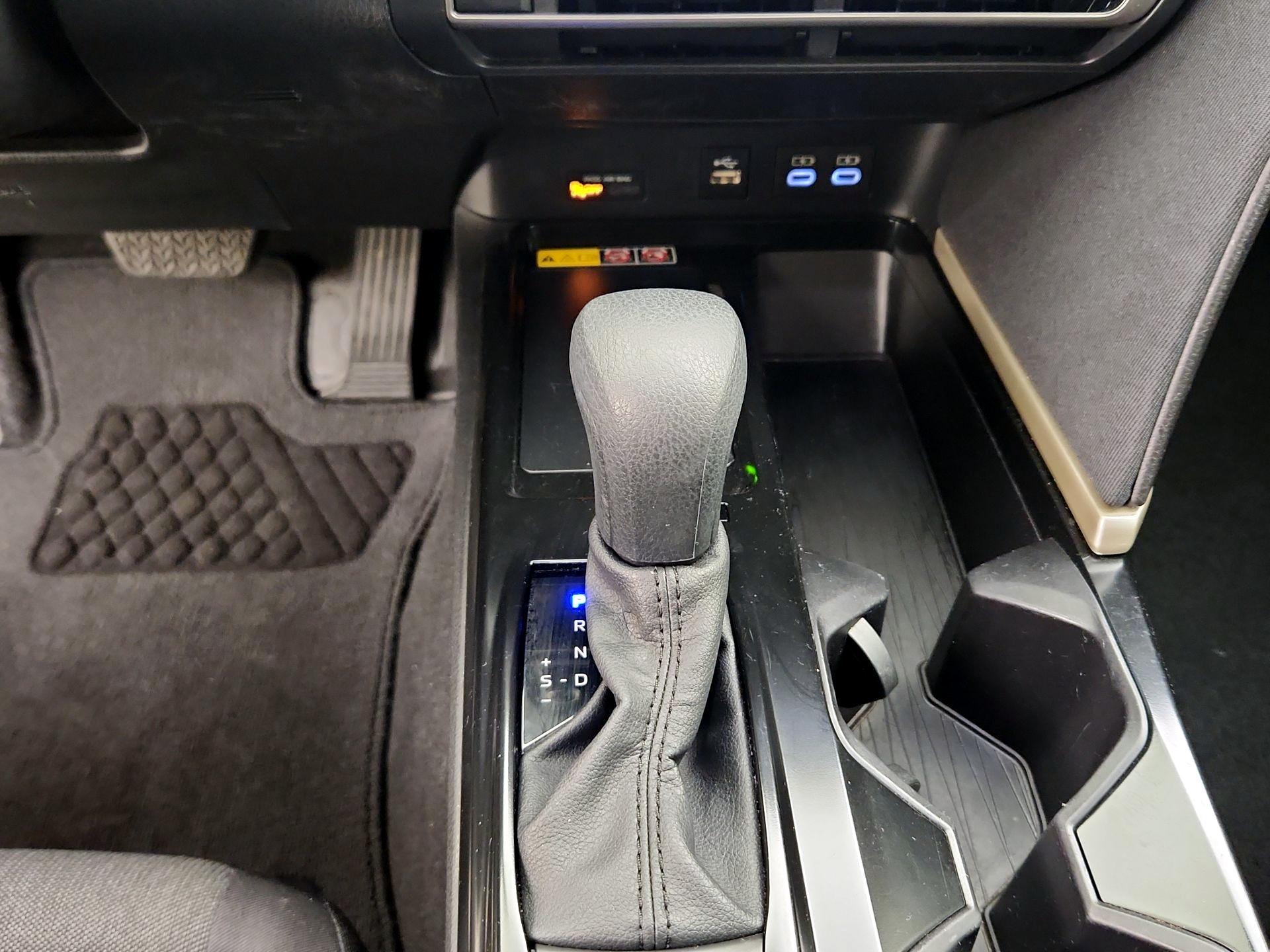 Thumbnail: 2025 Toyota Camry - 17