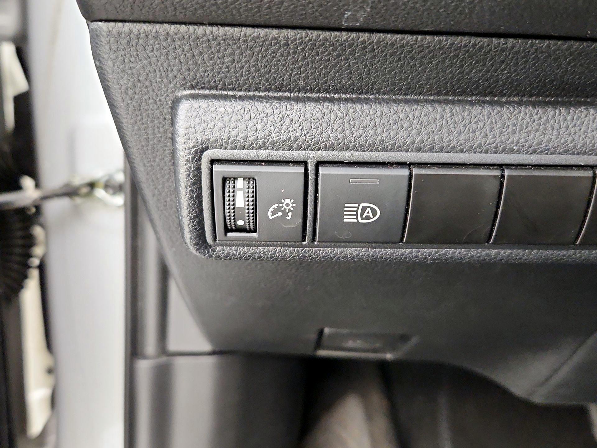 Thumbnail: 2024 Toyota Corolla - 13