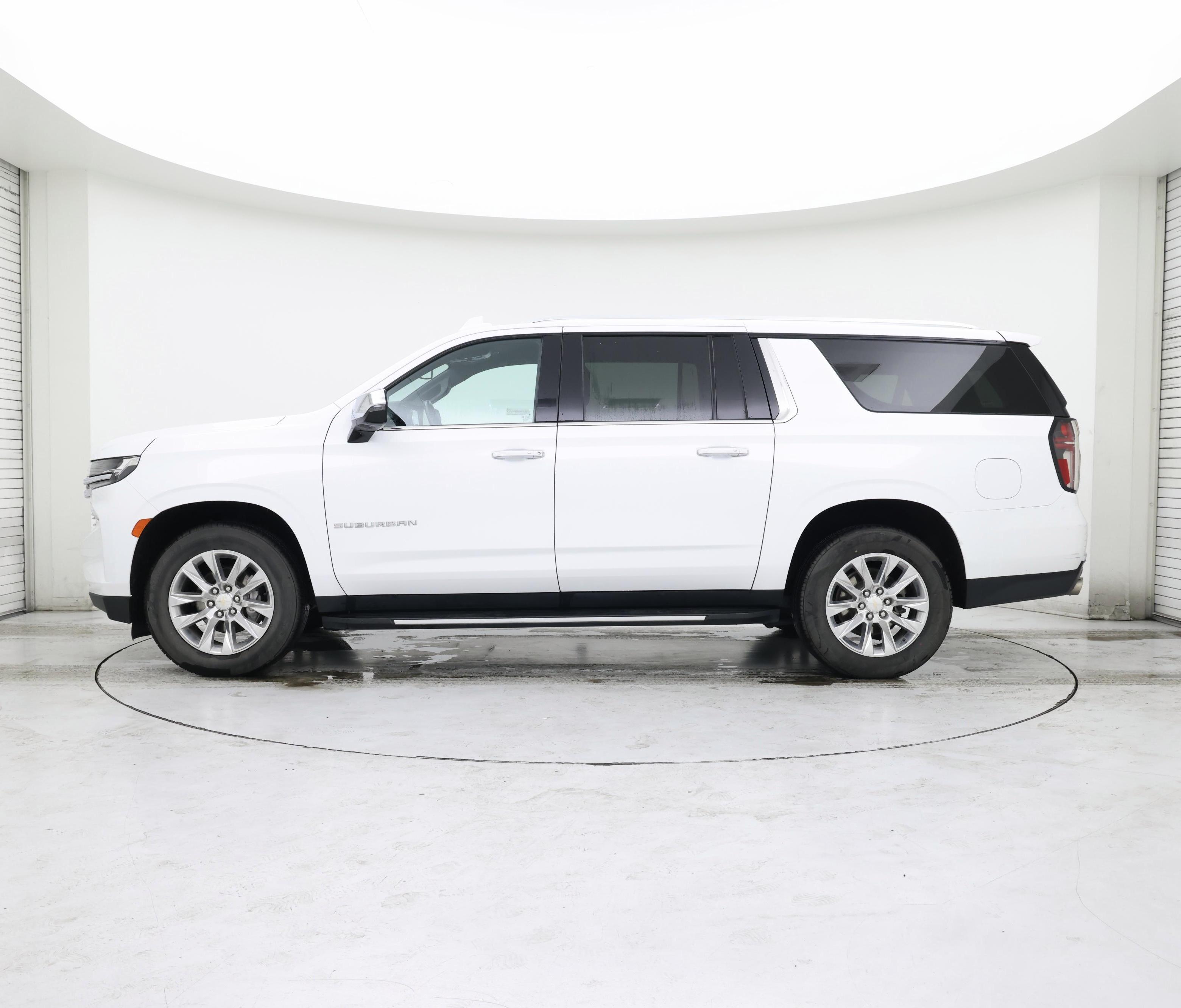 Thumbnail: 2023 Chevrolet Suburban - 3